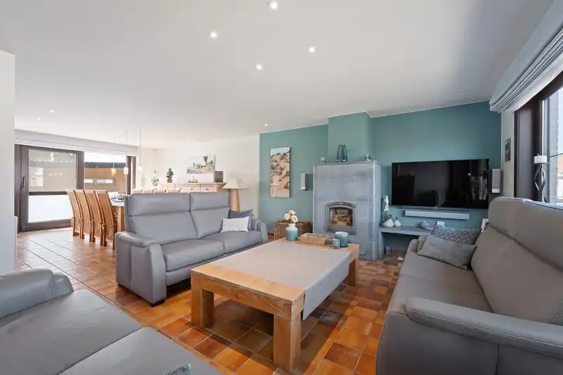 Verzorgde halfopen bebouwing met vele mogelijkheden te De Haan. foto 5