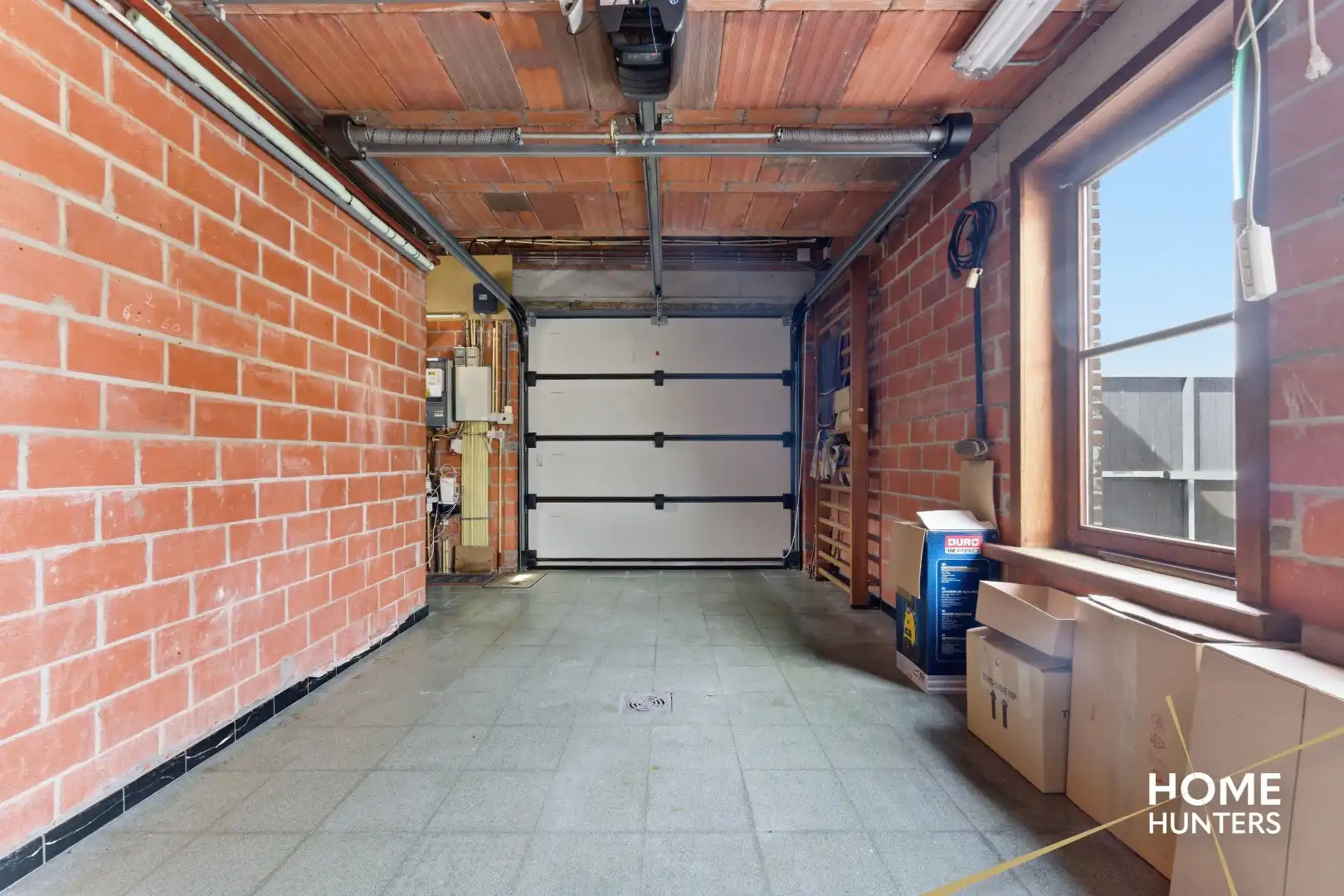 Instapklare villa met 5 slaapkamers, een ruime garage en een prachtige tuin te Dikkebus foto 13