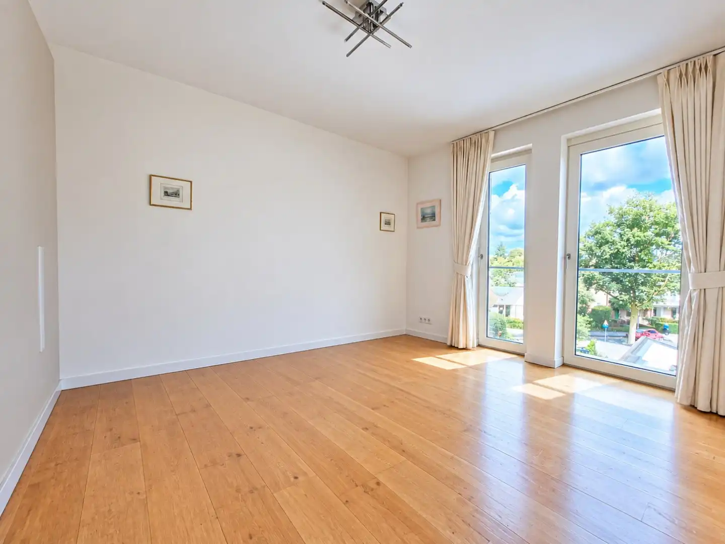 Recent en ruim appartement  foto 10