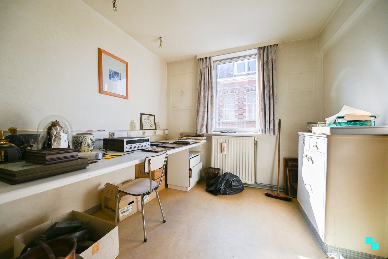 Neoclassicistisch getinte burgerwoning in hartje Izegem foto 21
