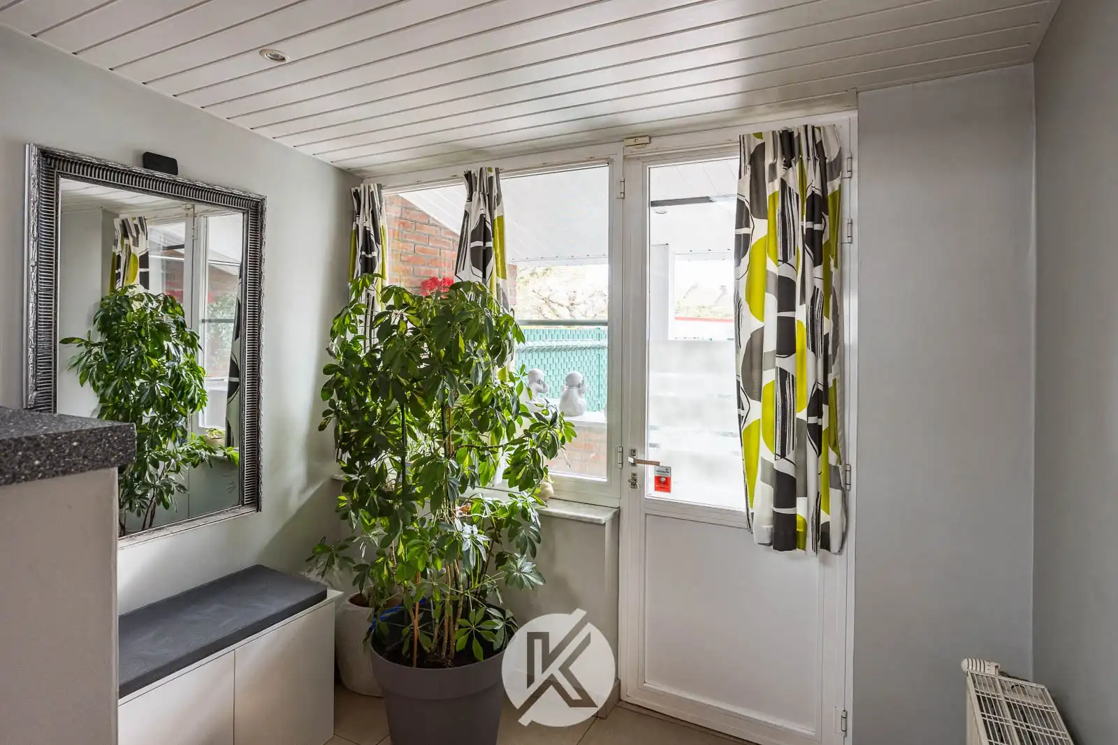 Instapklare rijwoning op gunstige ligging foto 10