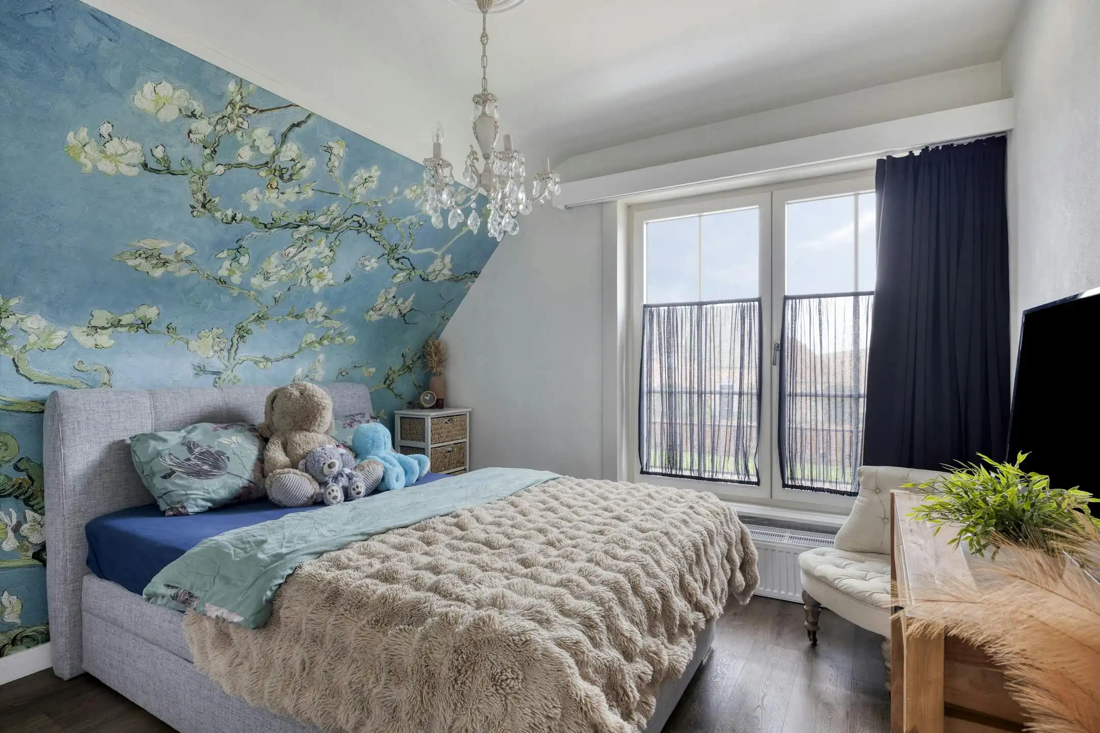 Gerenoveerd vrijstaand huis met zwembad, poolhouse en tuin foto 15