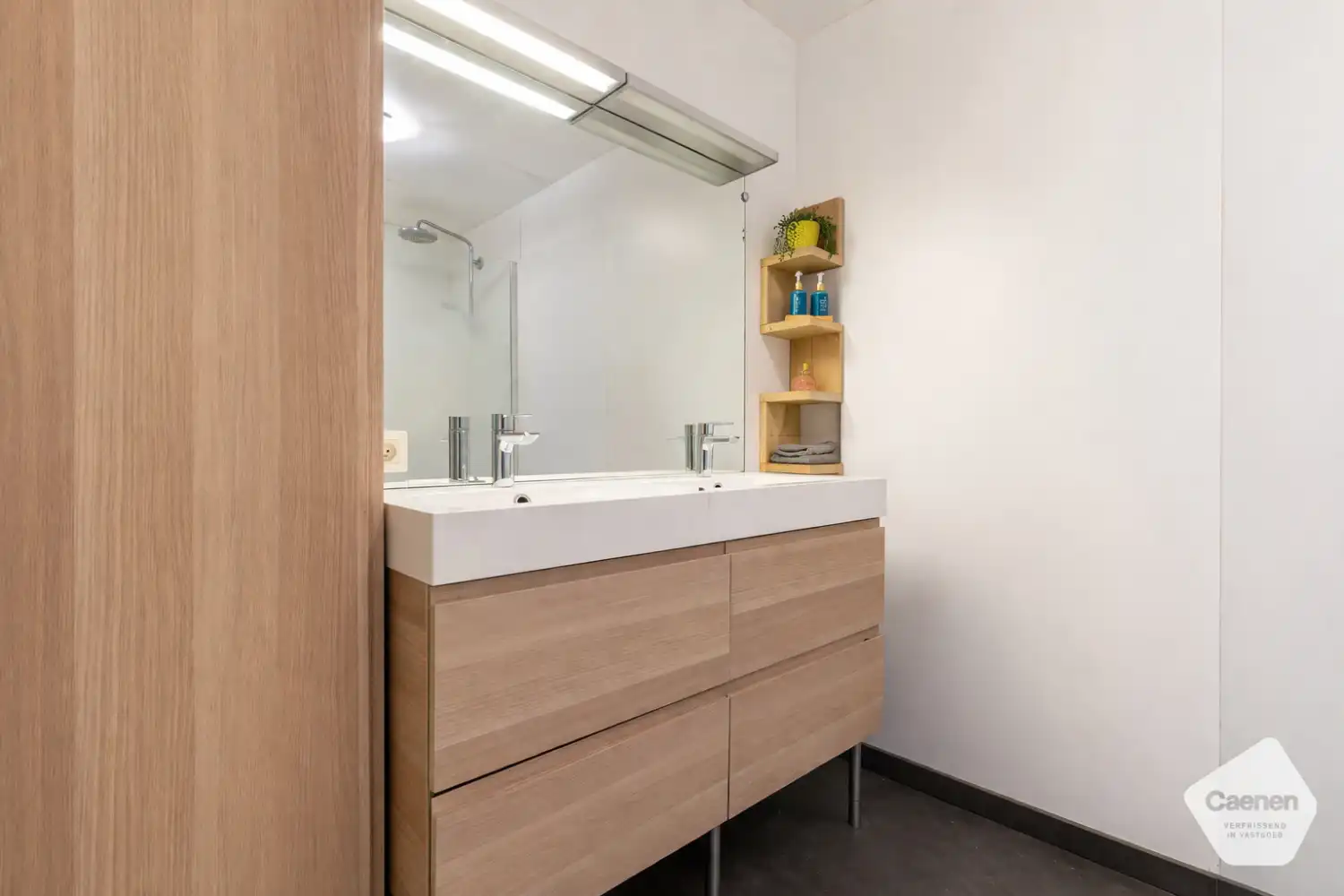 Halfopen woning met 5 slaapkamers op toplocatie nabij de duinen van Oostduinkerke foto 8