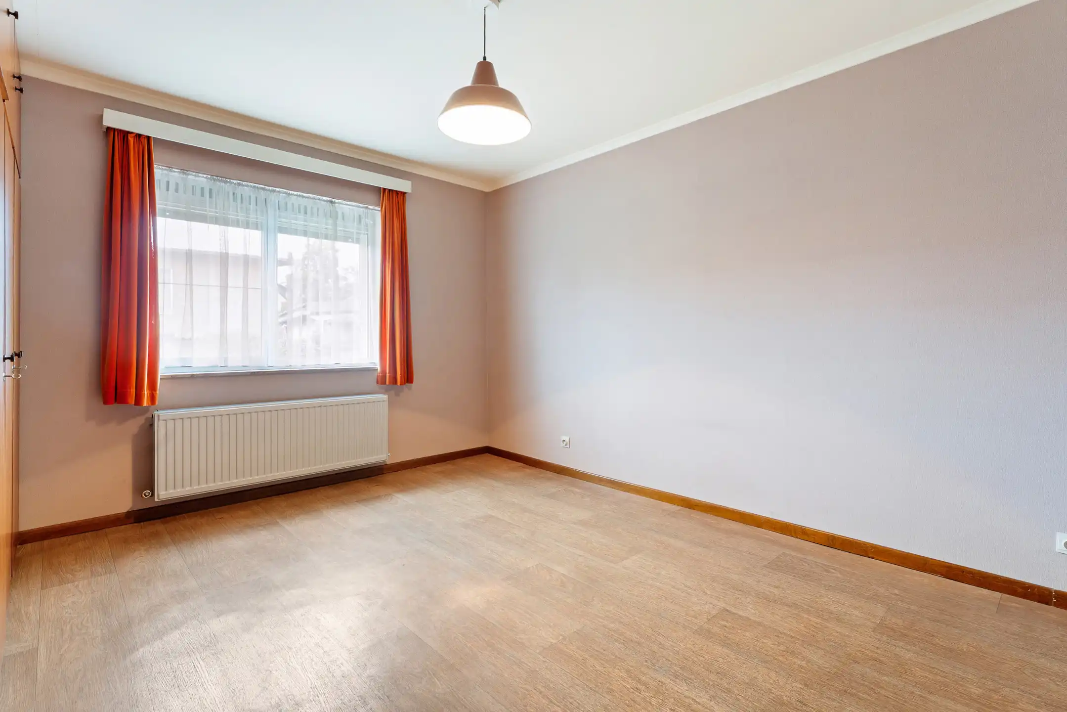 Charmante woning met inpandige garage te Millen foto 13