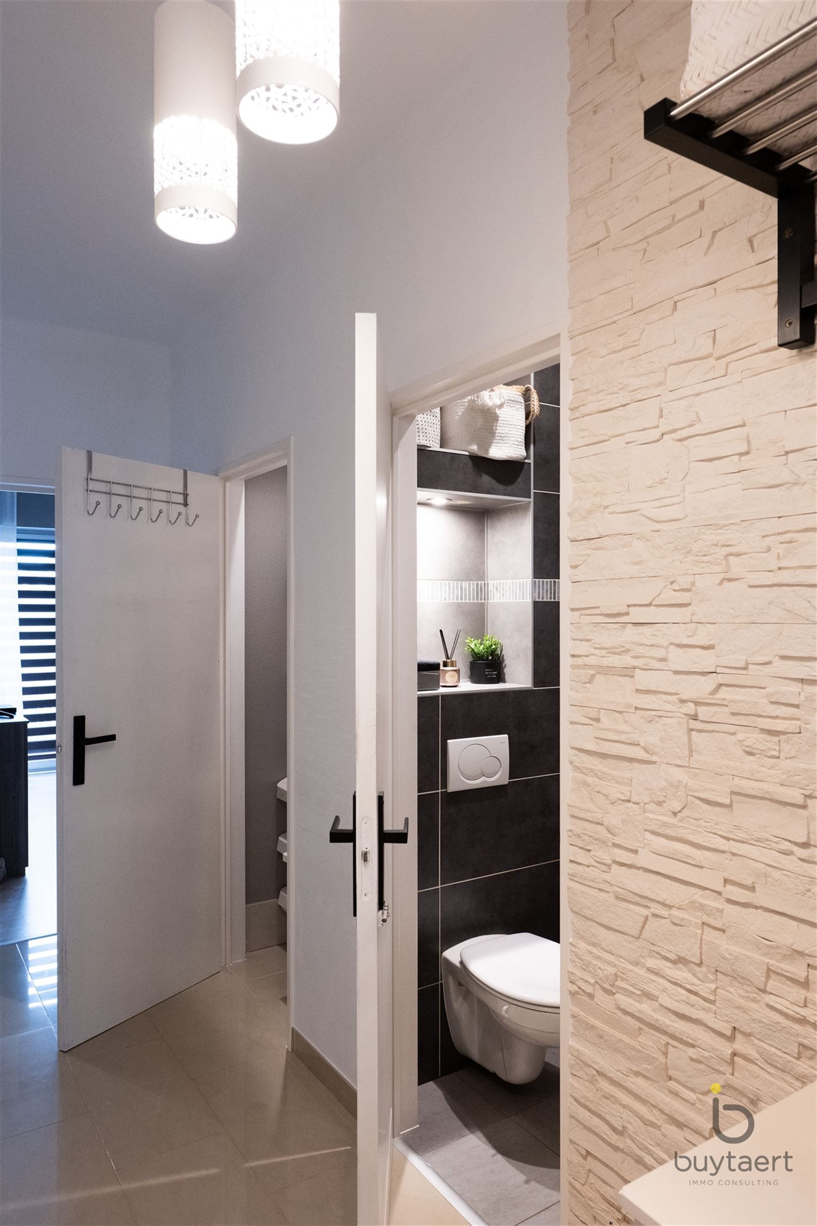 Gerenoveerd drie slaapkamer appartement te Hoboken. foto 17