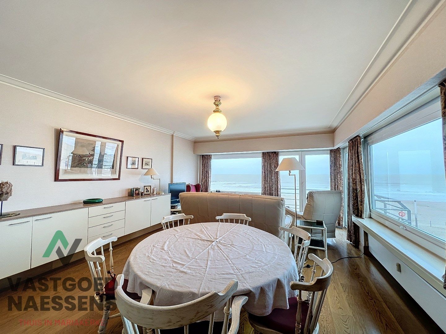 Instapklaar hoek-appartement met 3 SLPK en zicht op zee foto 4