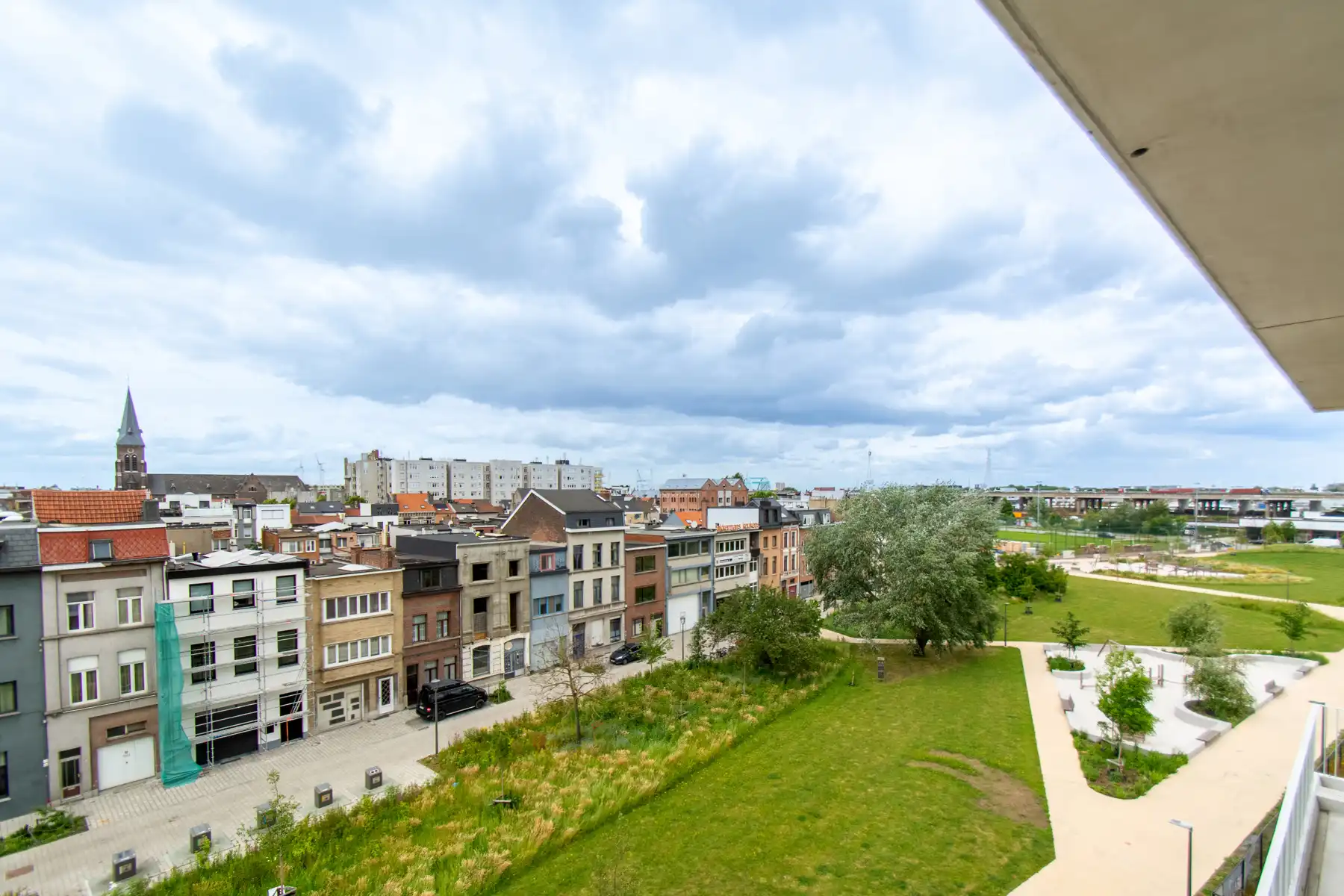 Lichtrijk nieuwbouw duplex met 2 kamers en 2 terrassen foto 5