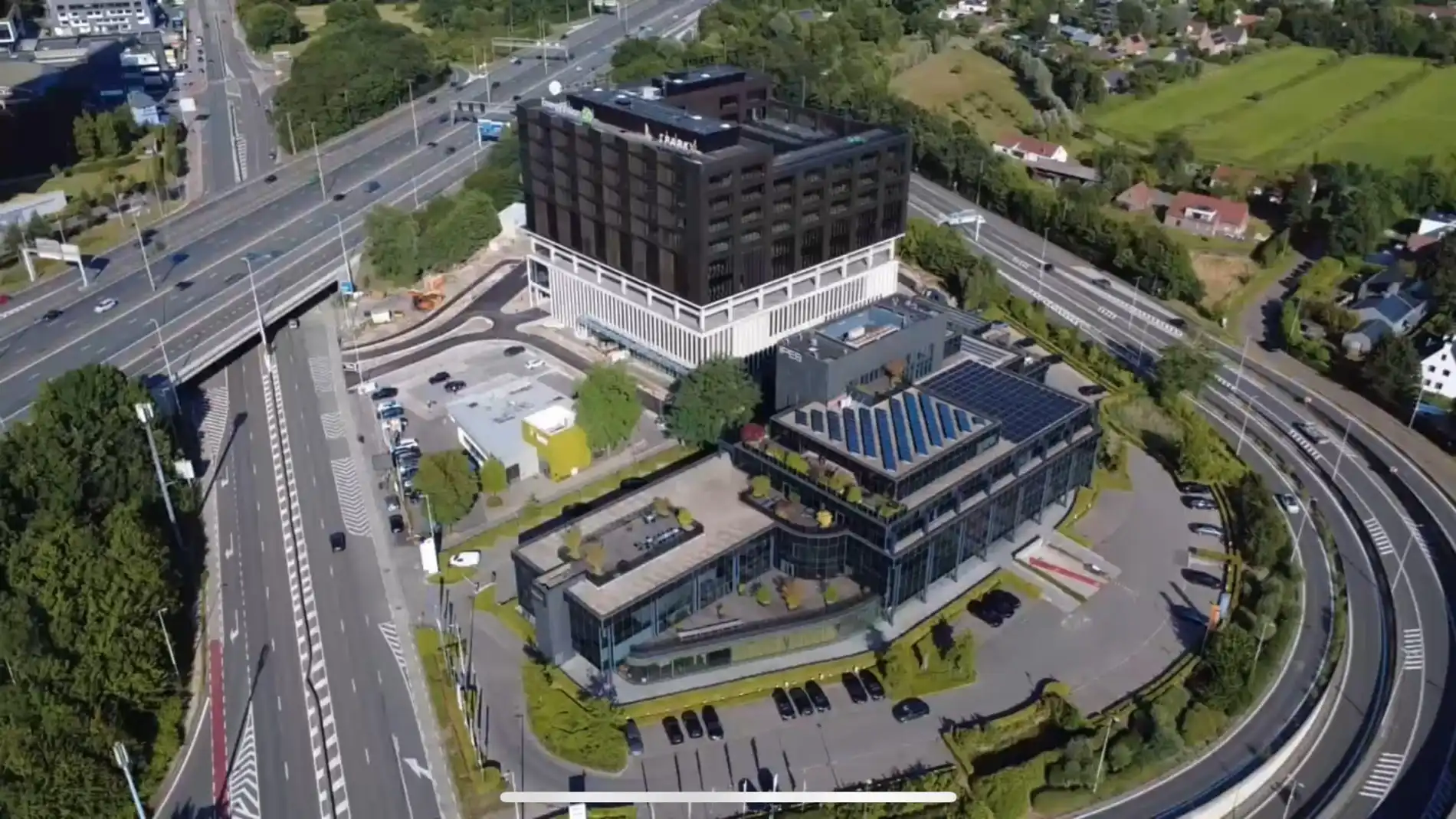 Kantoorruimte te huur in nieuwbouwproject Ouverture tegenover KBC toren te Gent foto 2