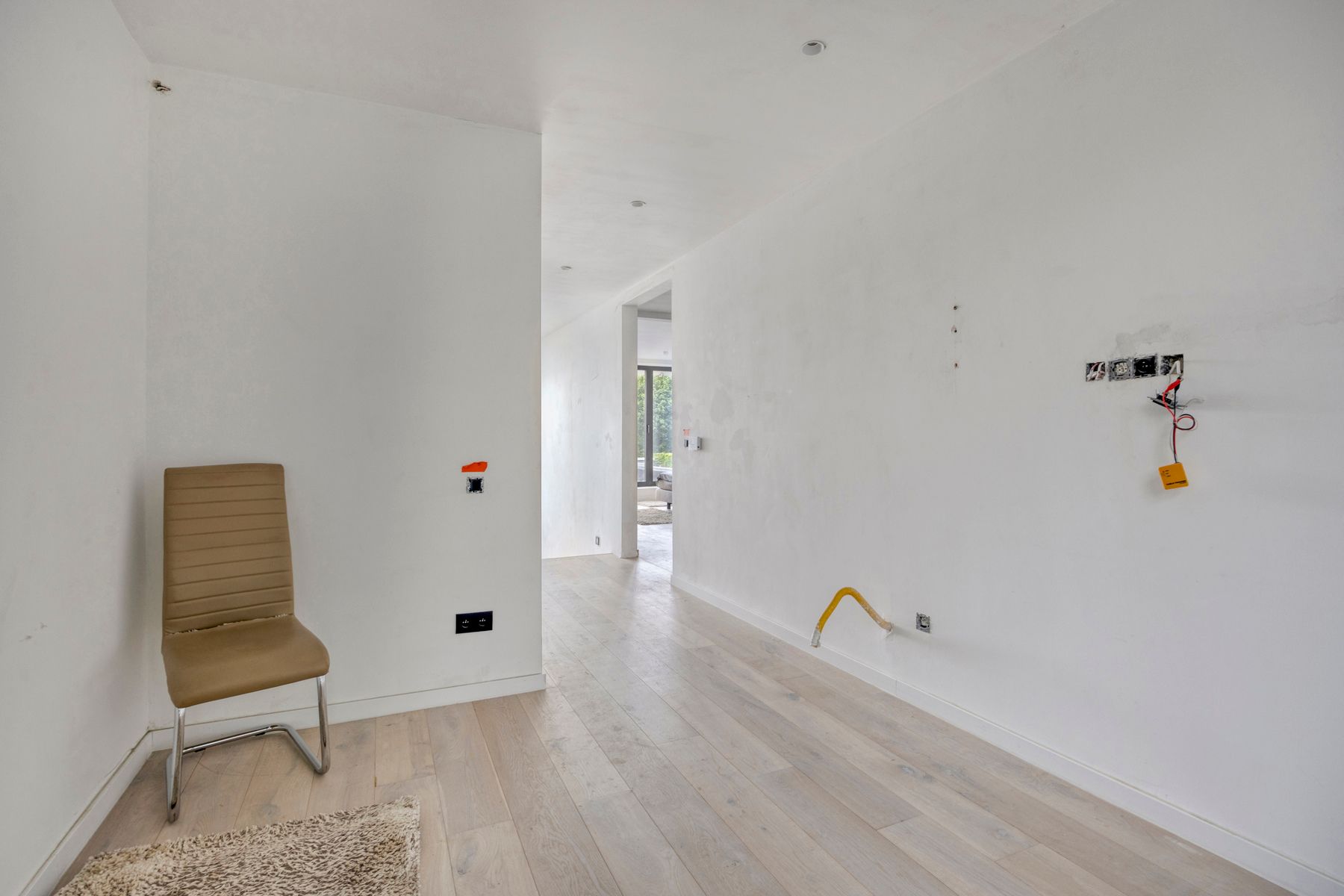 Moderne nieuwbouw villa met strak design ZONDER BTW  – nog verder af te werken naar eigen smaak! foto 35