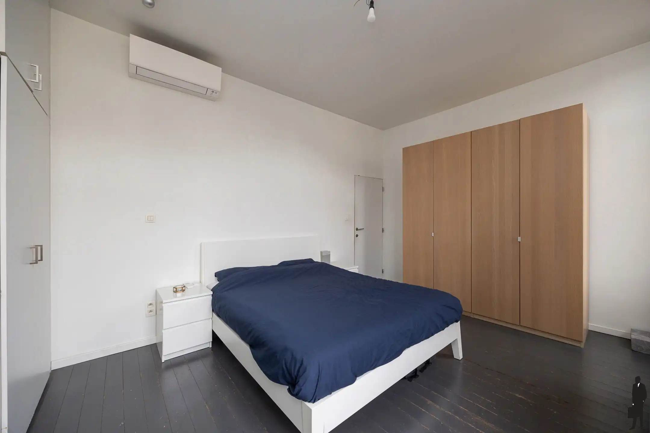 Ruime bel-étagewoning met 3 staanplaatsen en terras foto 7