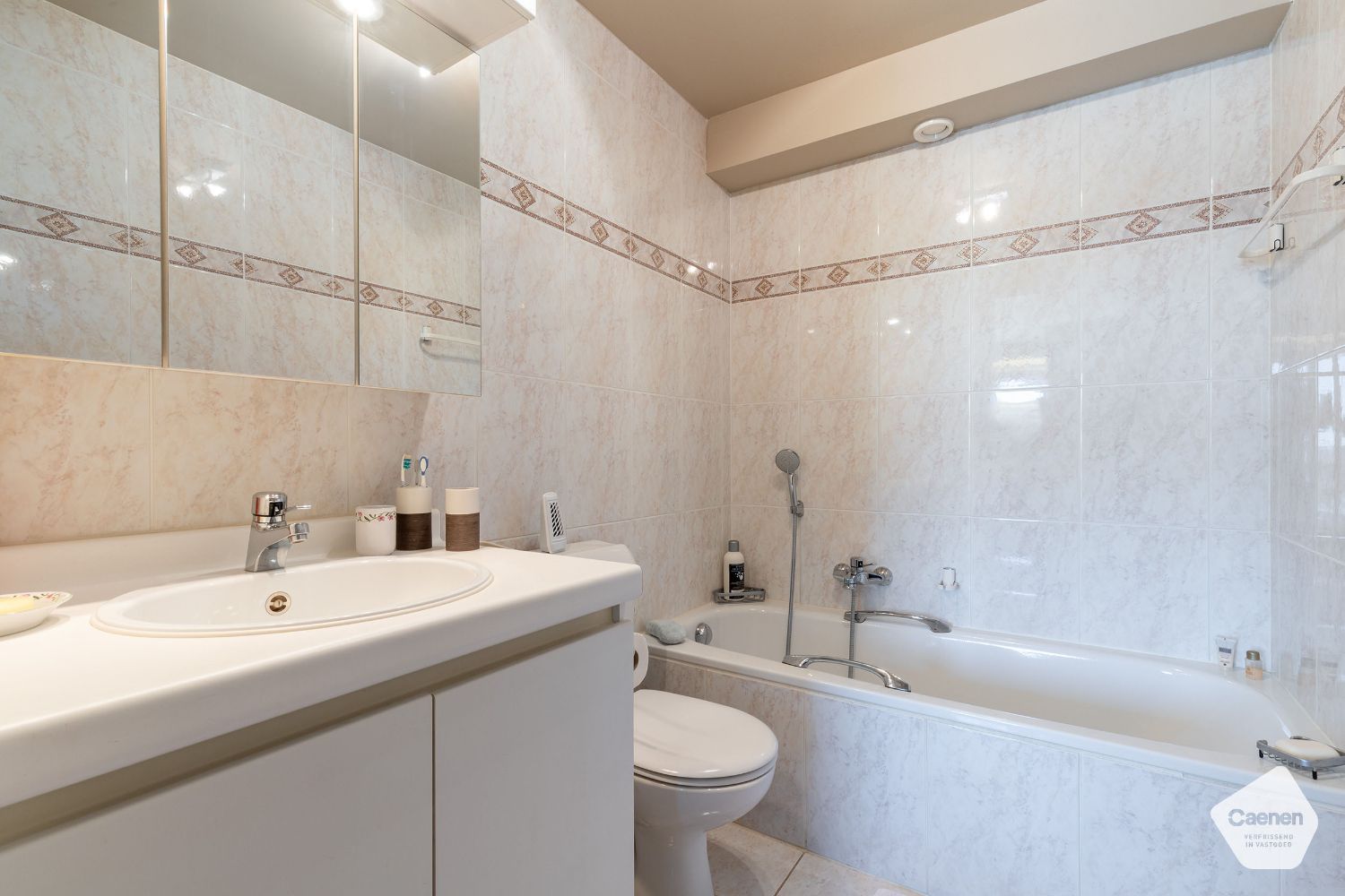 Fantastisch onderhouden appartement vlakbij de haven van Nieuwpoort foto 9