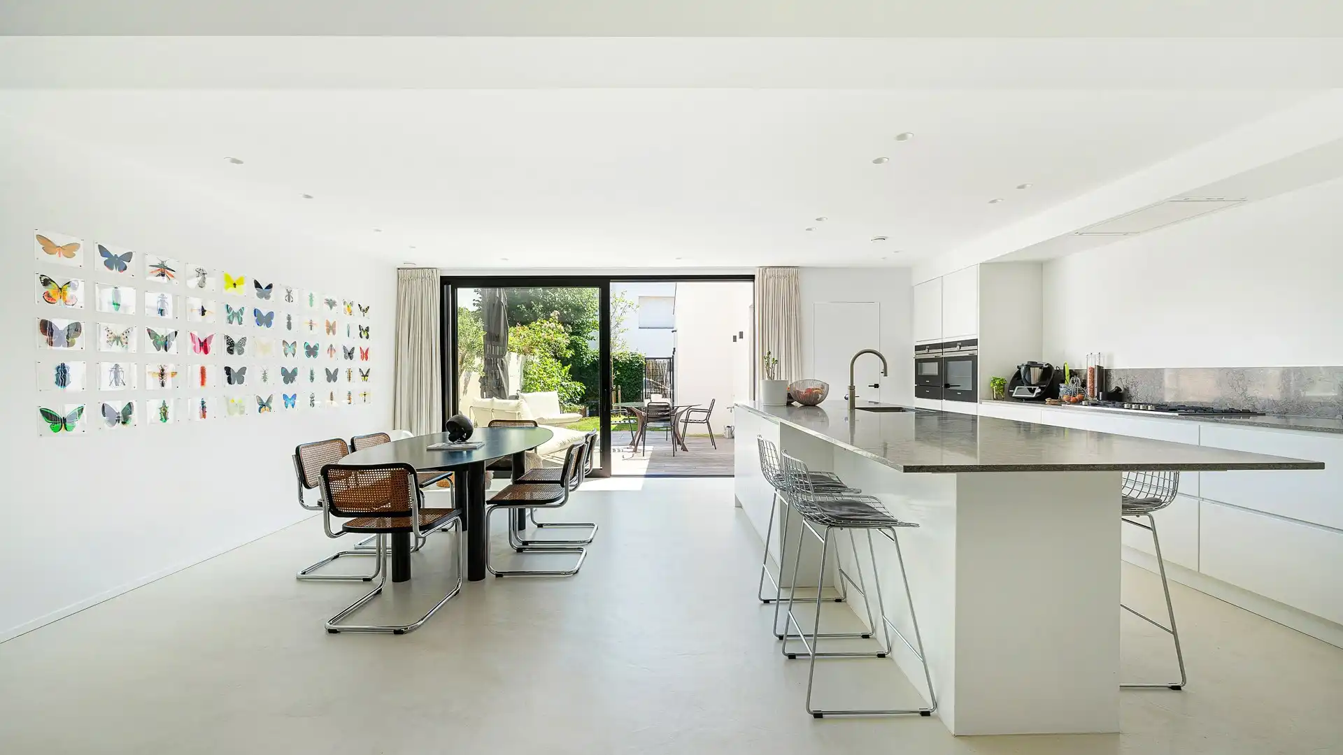 Compleet vernieuwd huis met garage te Oud Knokke foto 2