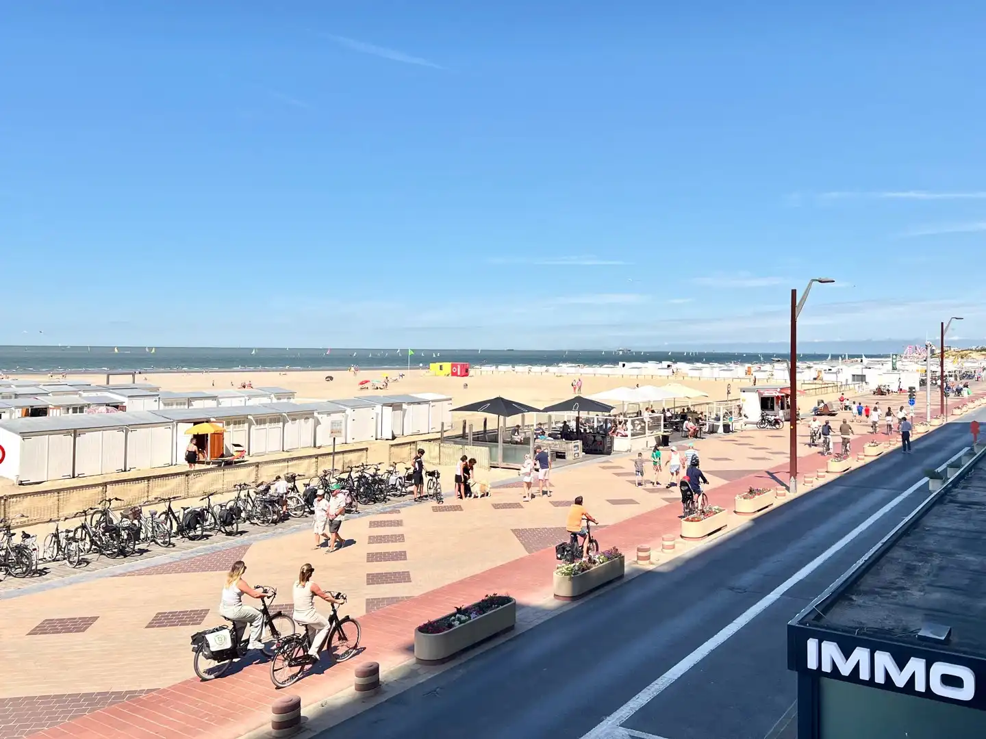 Gerenoveerde studio met slaaphoek op de Zeedijk foto 2