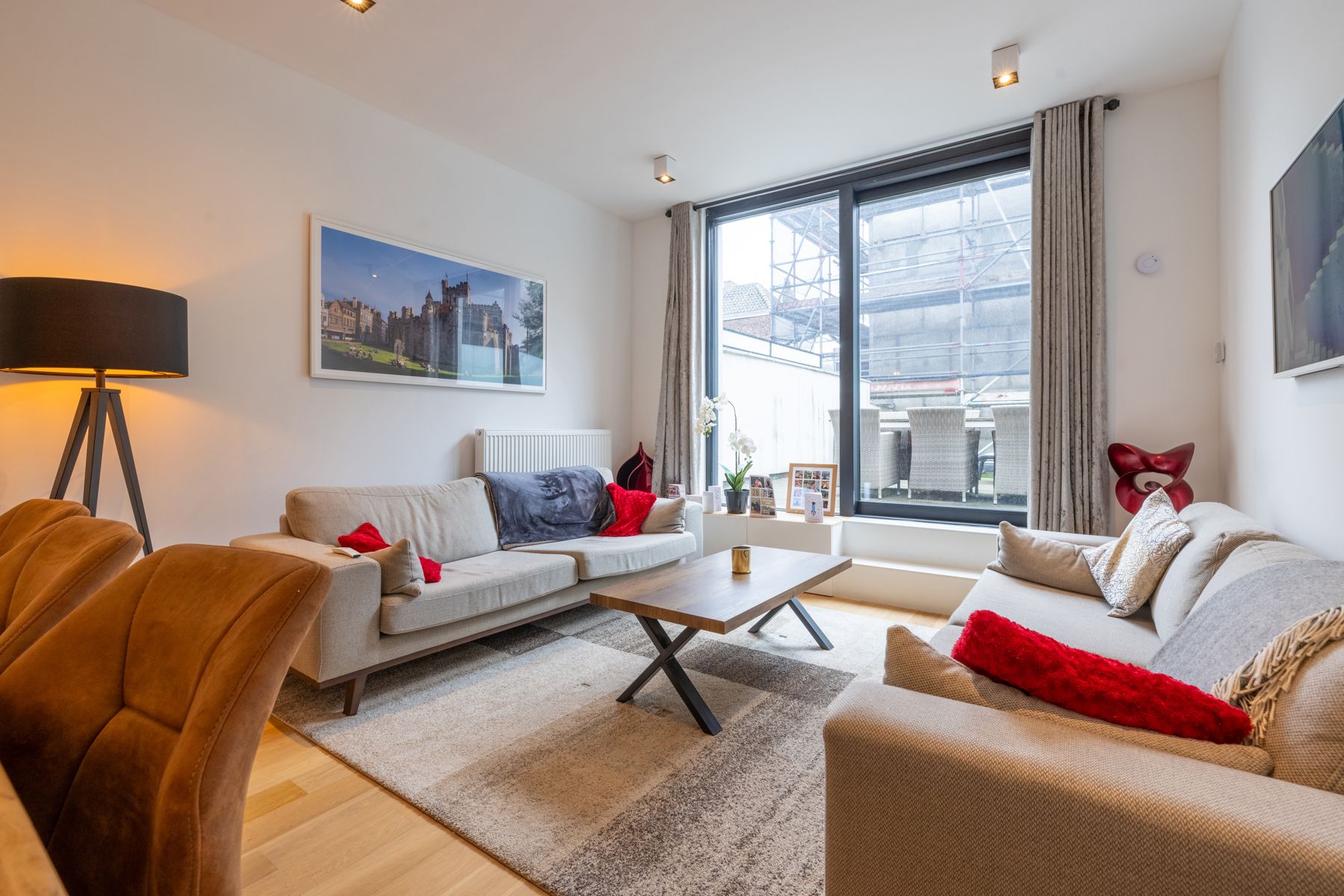 Groot drieslaapkamerappartement met 2 ruime dakterrassen! foto 8