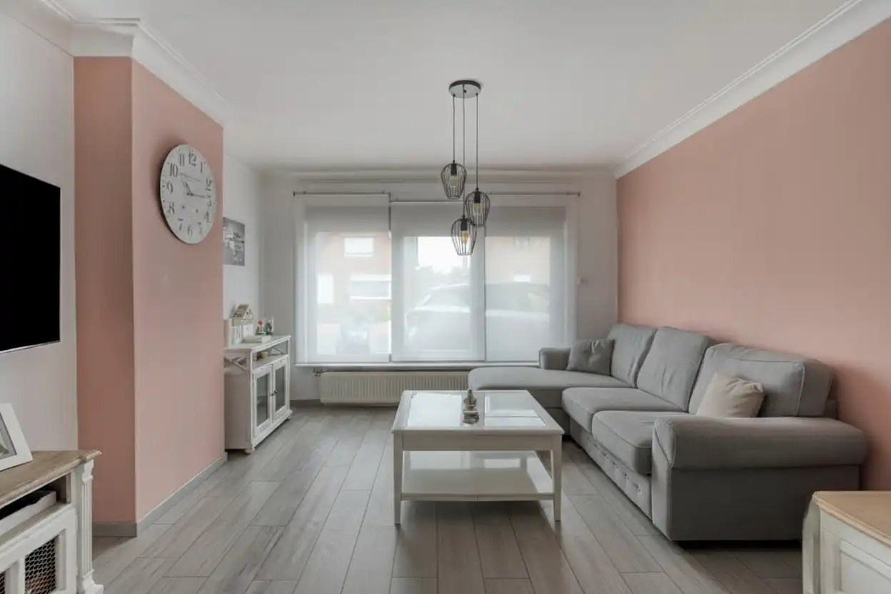 Zeer ruime en instapklare woning van 181 m², 4 slpk's en zeer leuke, zonnige tuin met prachtig uitzicht! foto 2