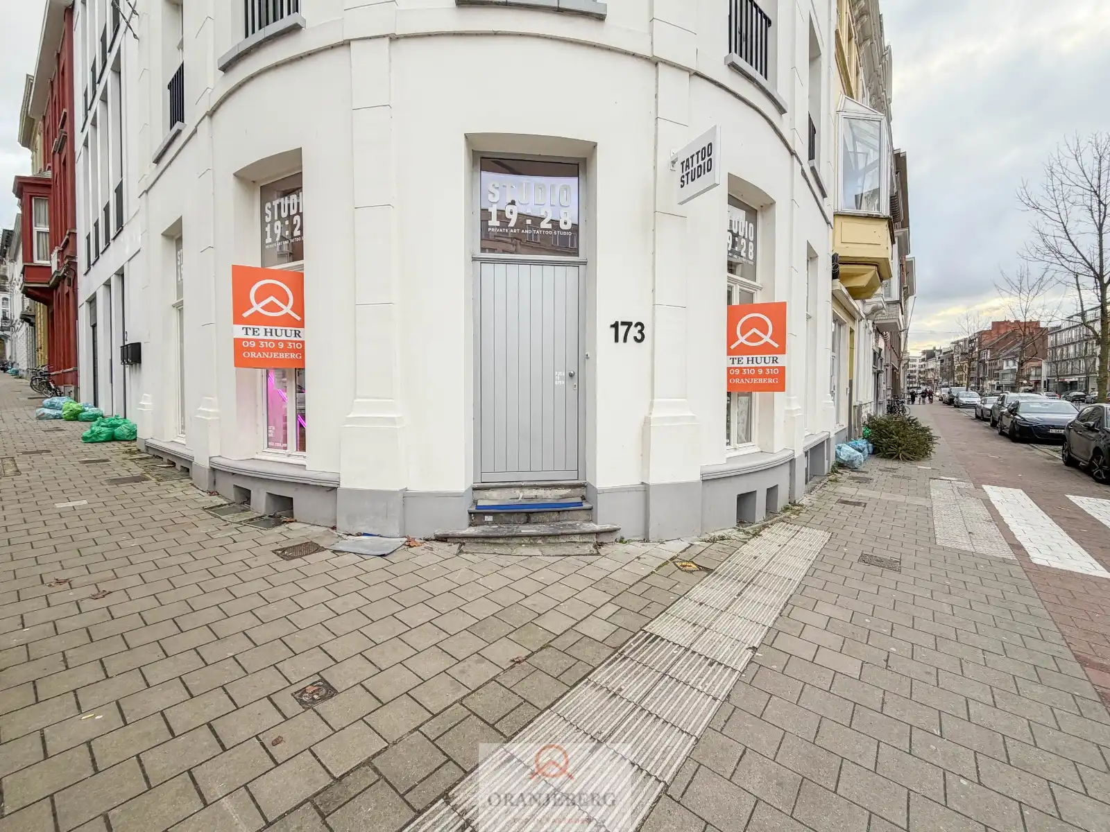 Ruim hoekpand dichtbij station Gent-Sint-Pieters ! foto 4