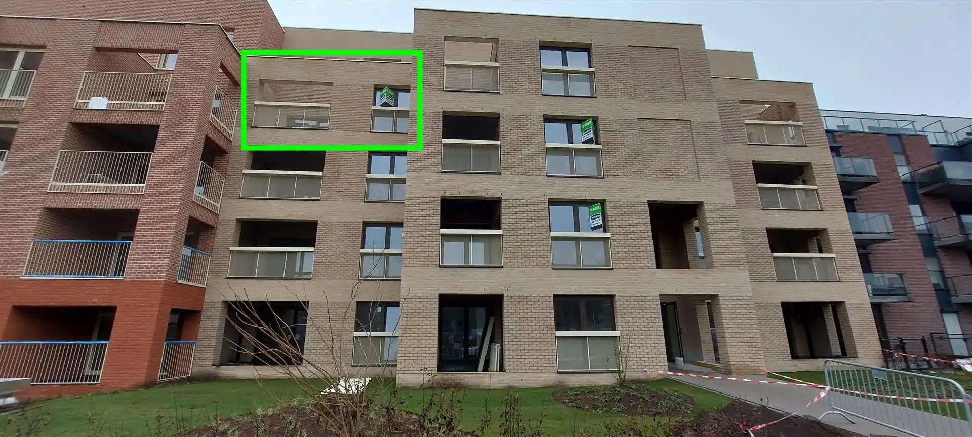 Appartement foto {{pictureIndex}}