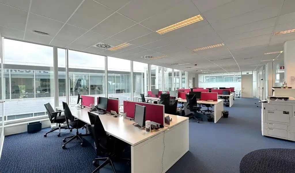 Instapklare kantoren te huur in Antwerp Ring Center foto 2