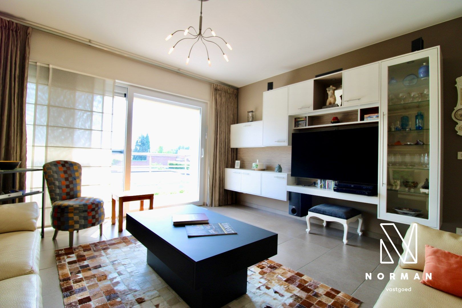 Prachtig appartement met 2 terrassen en garage in Heule! foto 4