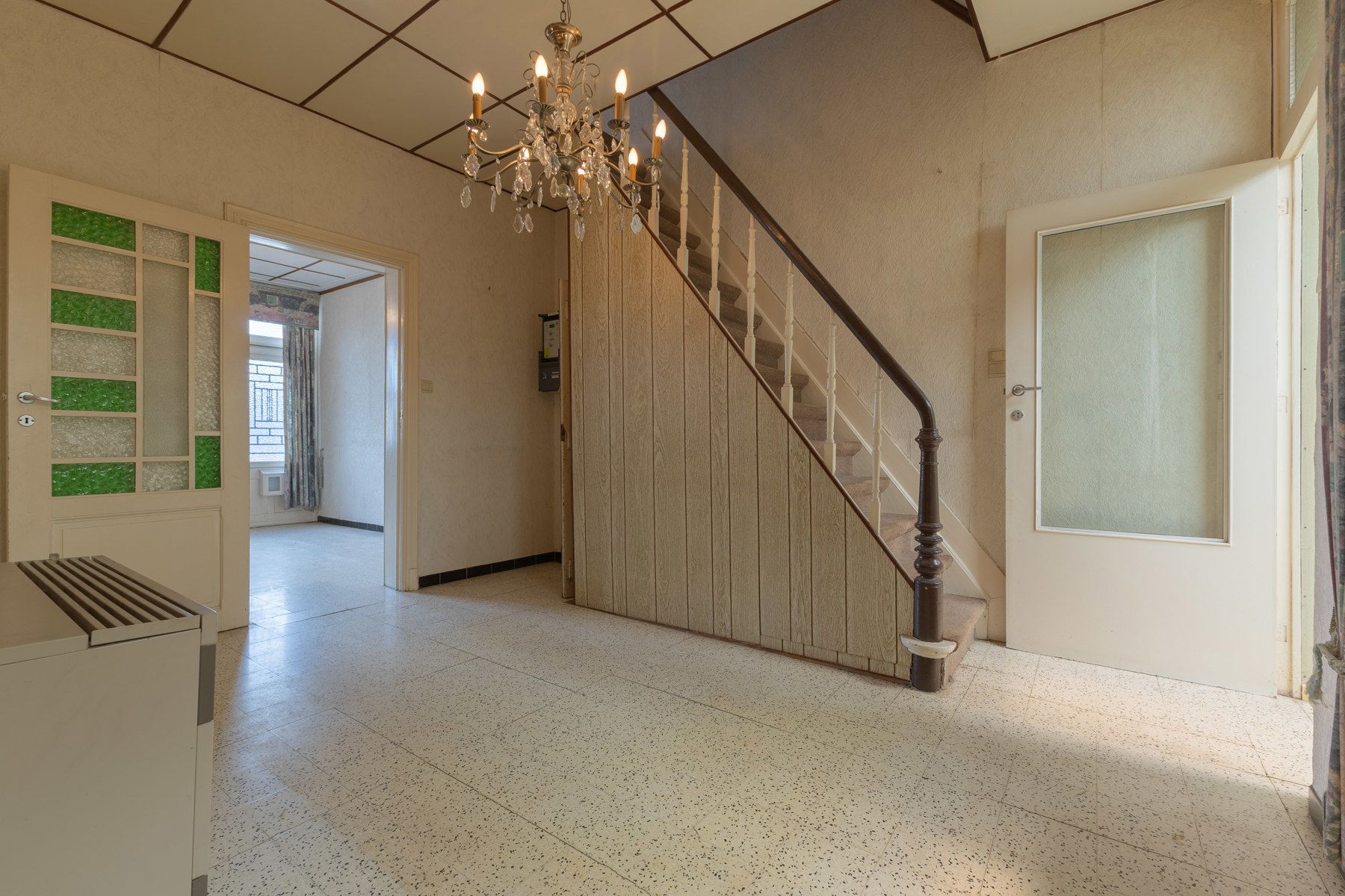 Op te frissen woning met 2 slaapkamers en tuin foto 5
