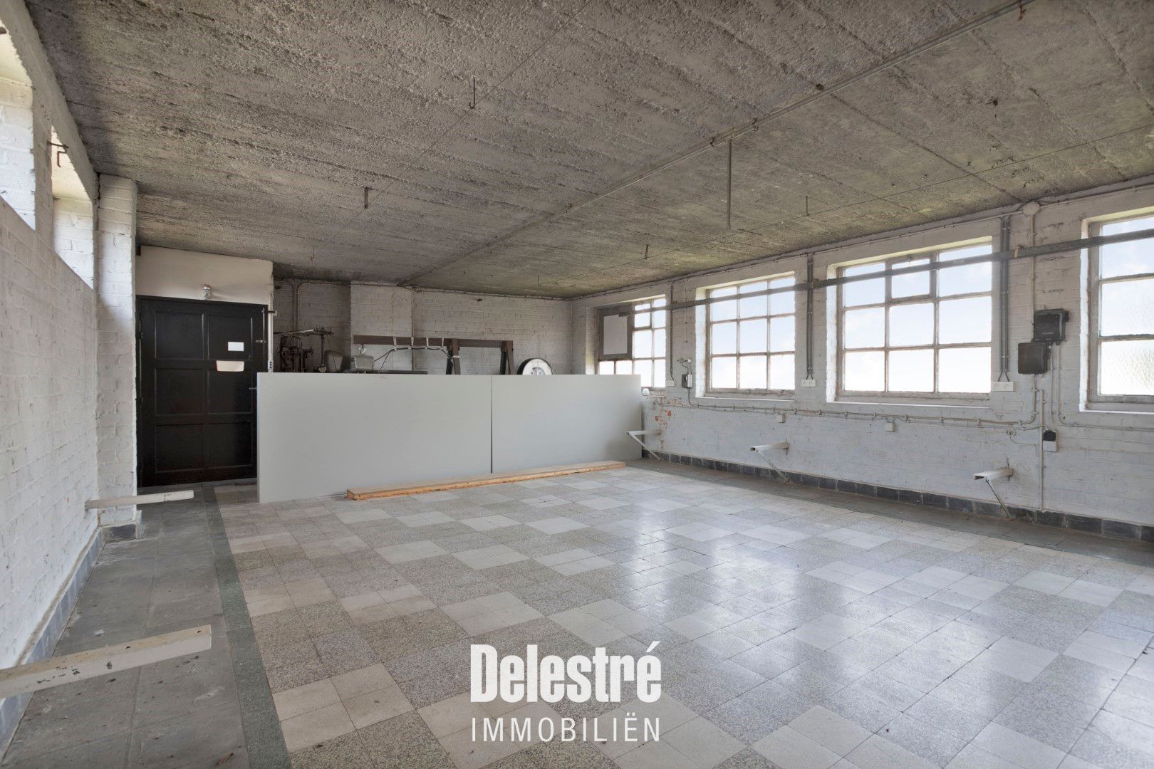 ** IN OPTIE ** LOFTVIBES 750 M2 LEO DE BETHUNELAAN.  foto 24