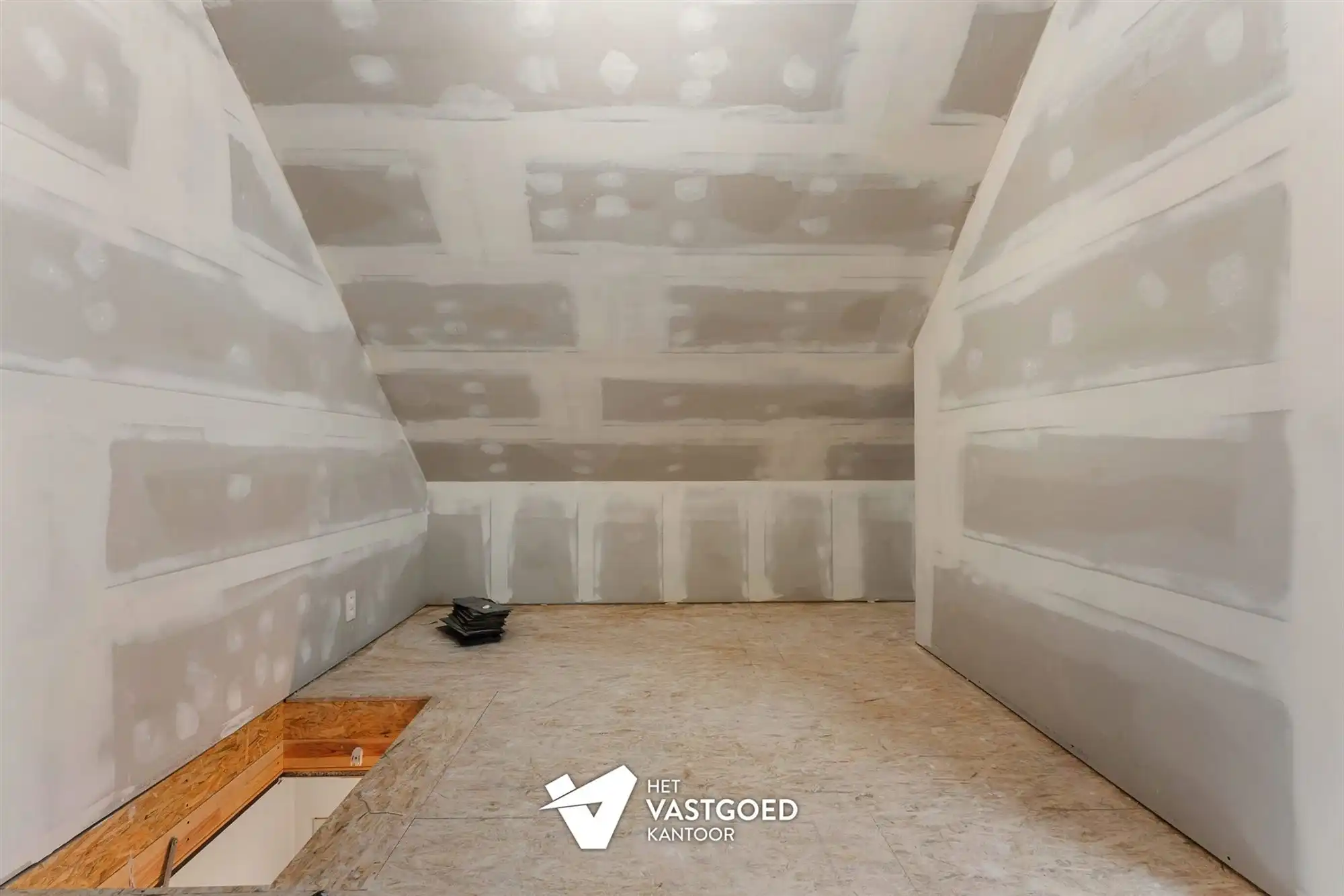 GOED ONDERHOUDEN APPARTEMENT MET 2 SLAAPKAMERS EN ONDERGRONDSE STAANPLAATS IN HET CENTRUM VAN LEOPOLDSBURG foto 22