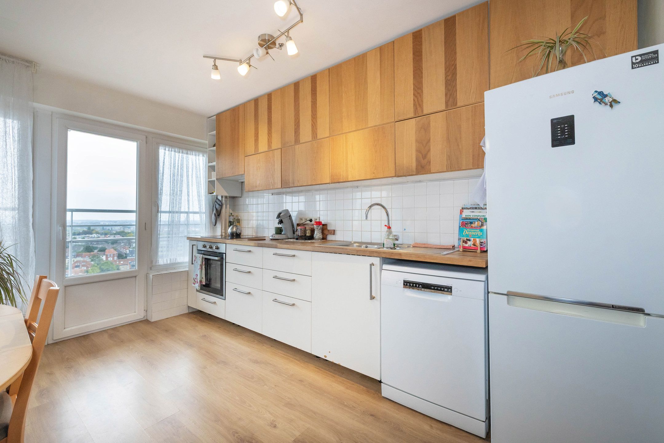 Mooi appartement 1 slaapkamer ± 70 m² + 2 garages optioneel foto 4