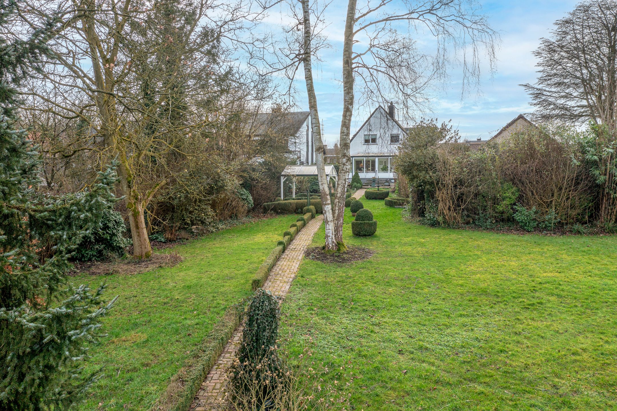 Instapklare villa met grote tuin aan natuurgebied – Dilbeek  foto 24