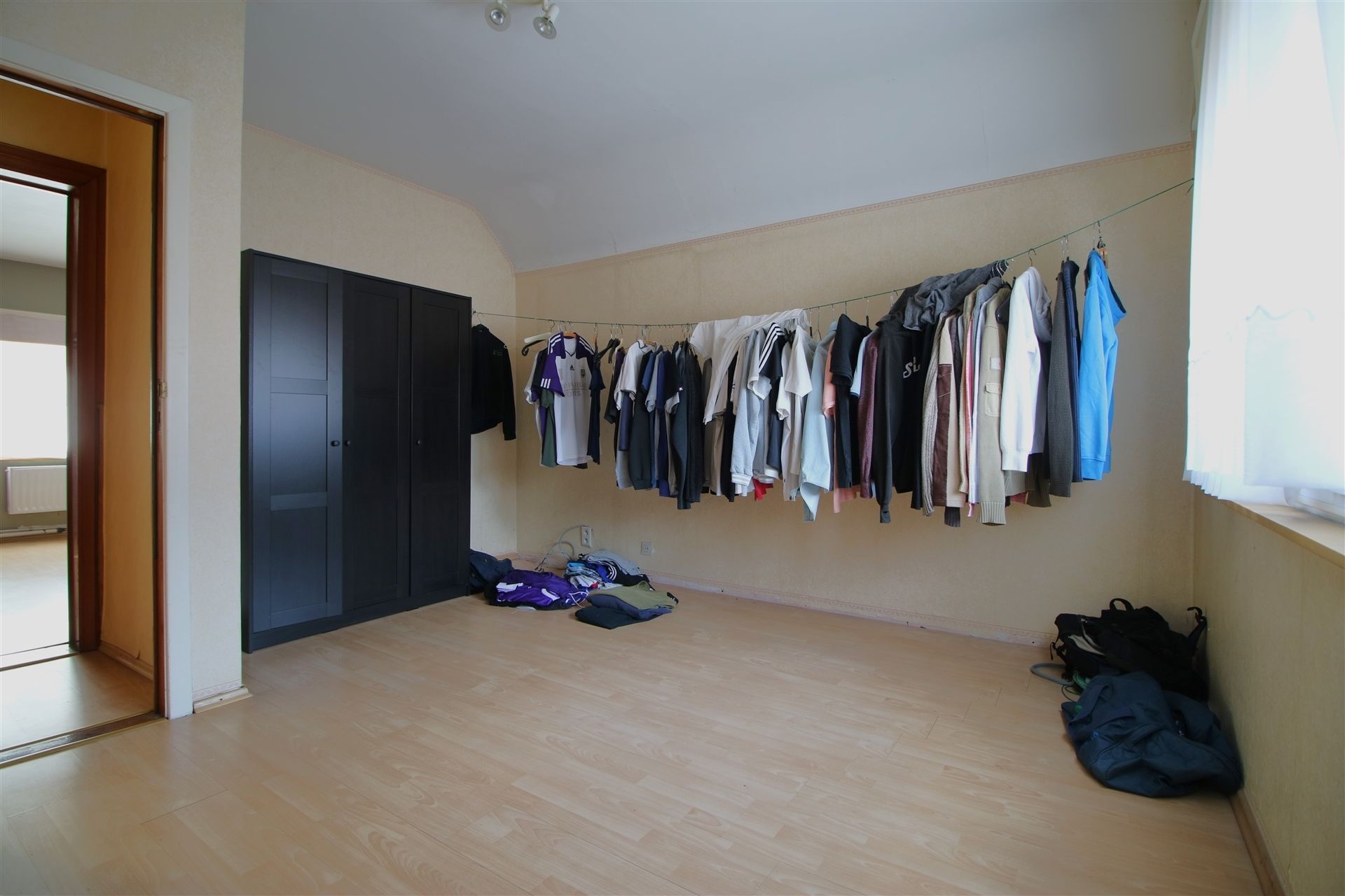 Woning half-open bebouwing met tuin foto 18