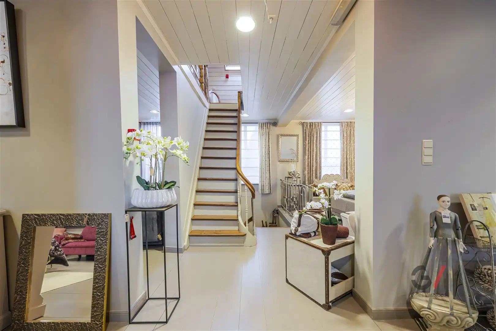 Commercieel gebouw op toplocatie foto 9