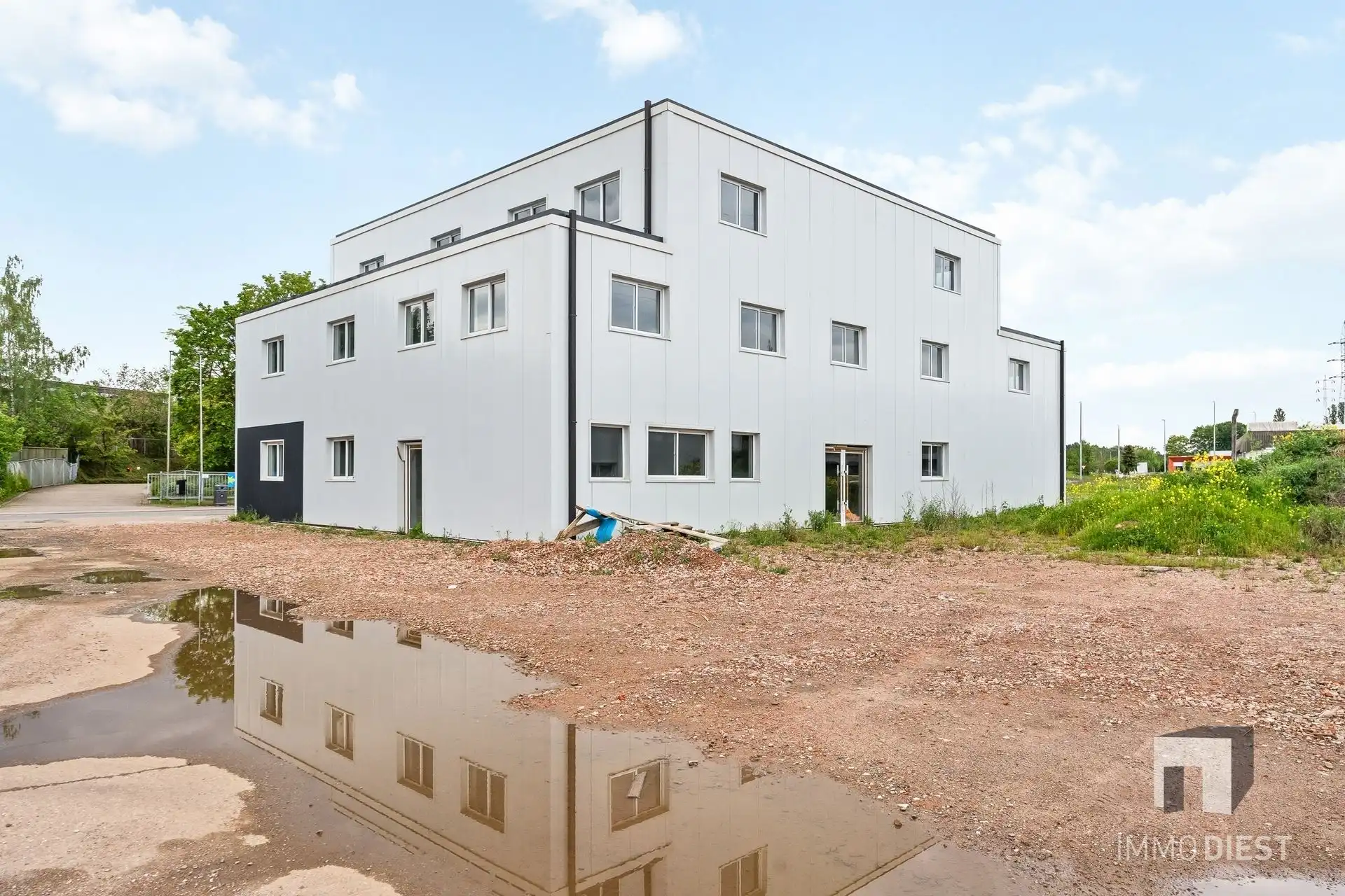 Nieuw bureelgebouw in KMO-zone te Diest foto 4