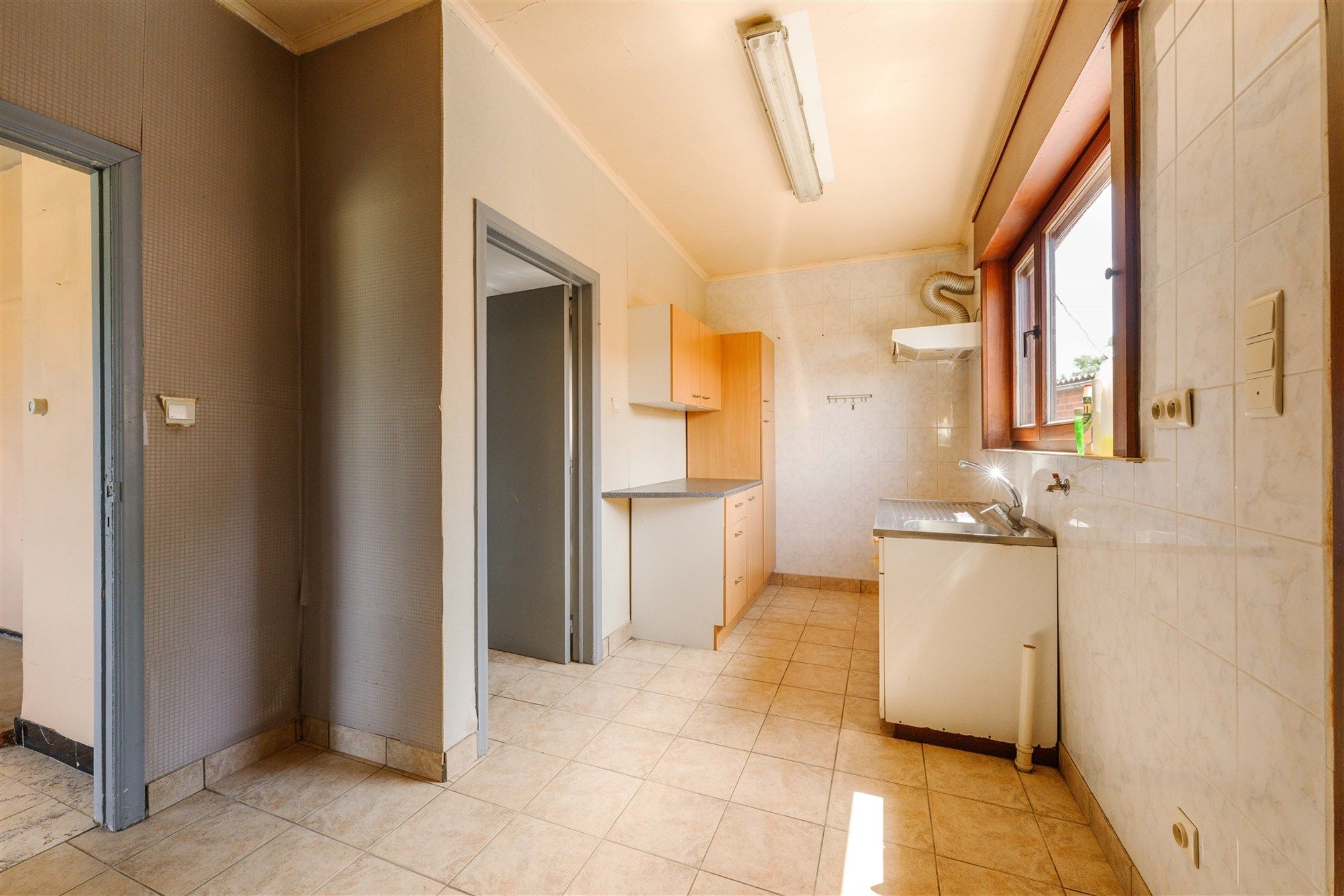 VRIJSTAANDE WONING MET BIJGEBOUWEN OP 913M² TE AARSELE foto 17