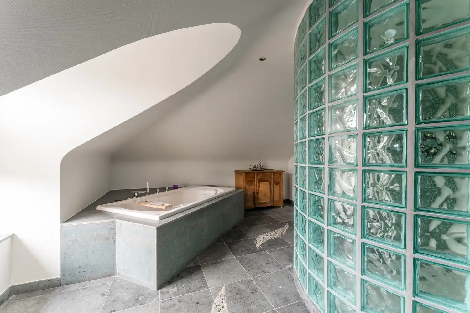 Exclusieve villa in zuiderse stijl op een magnifiek perceel van 5226m²! foto 31