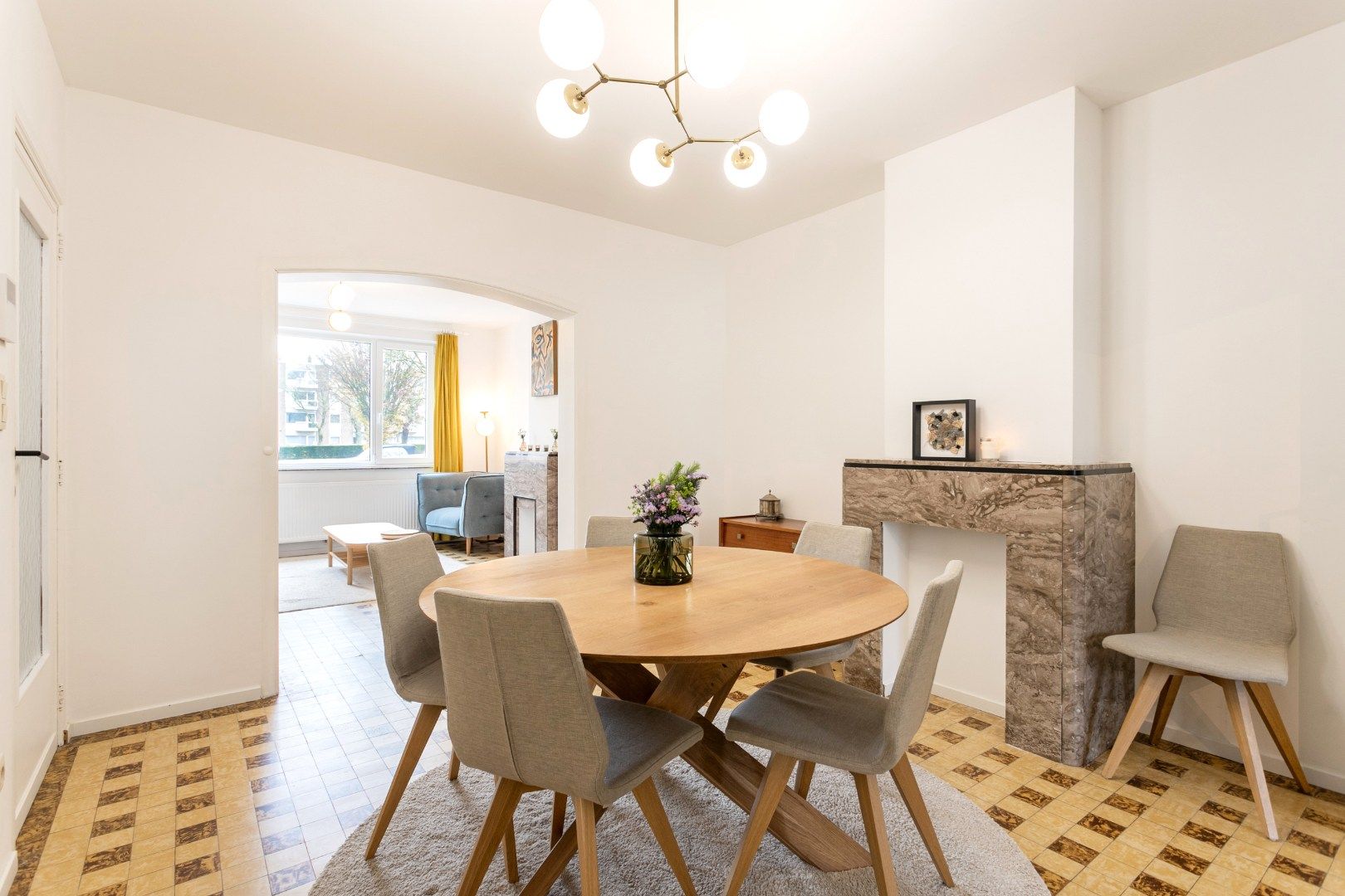 Ruime gerenoveerde, energiezuinige woning foto 7