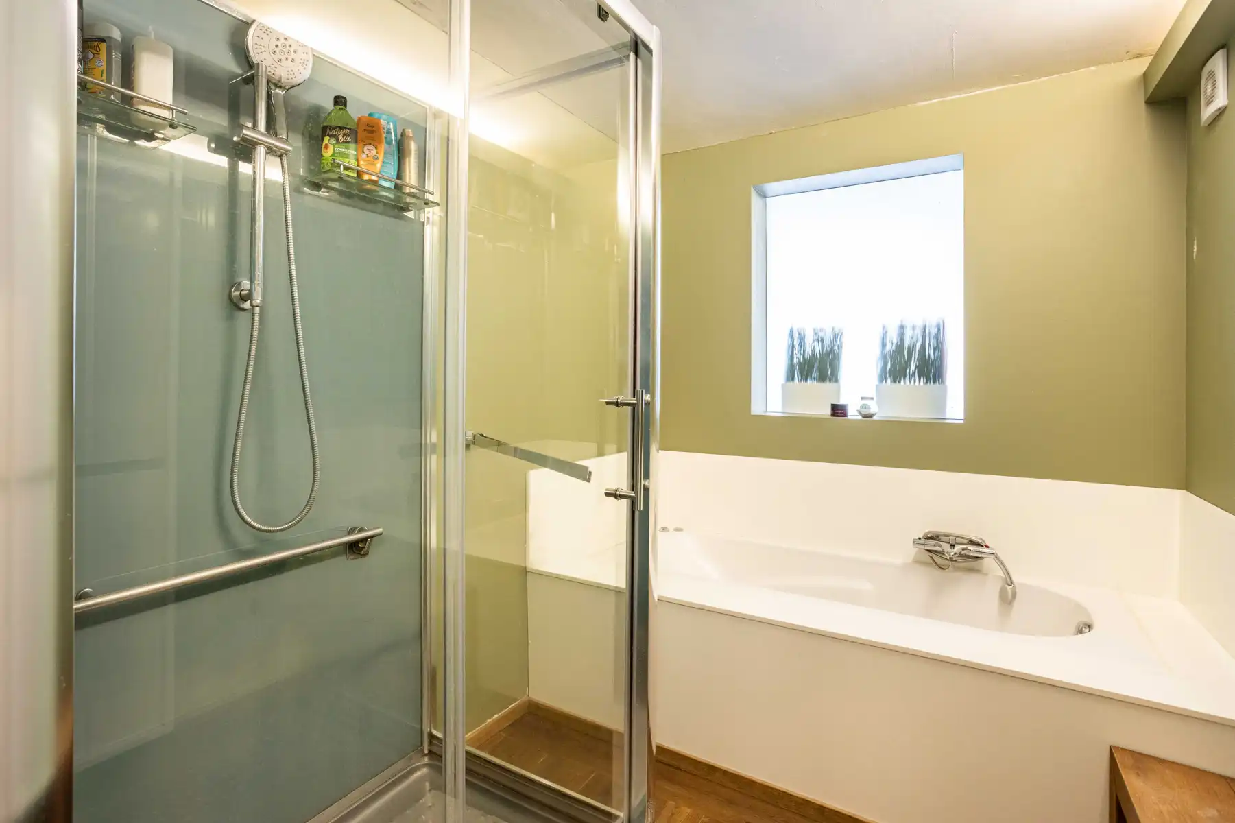 Instapklare woning met 3 slaapkamers en zwembad! foto 20