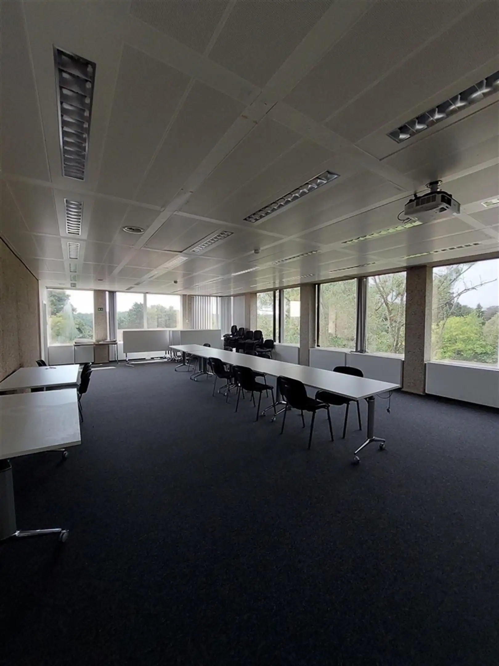 HULPE 187-189: 795m² foto 10