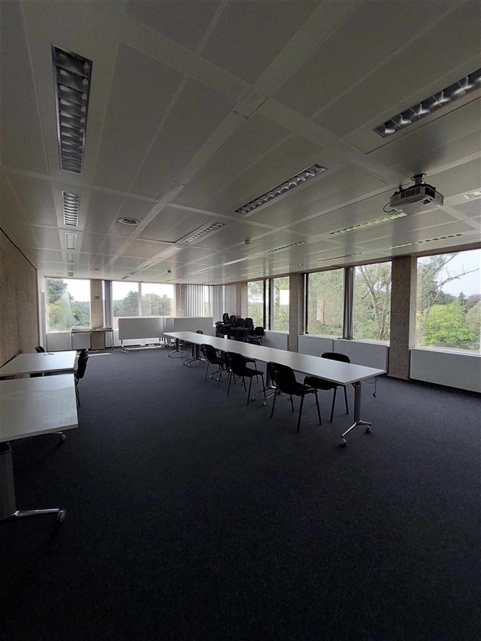 HULPE 187-189: 795m² foto 10