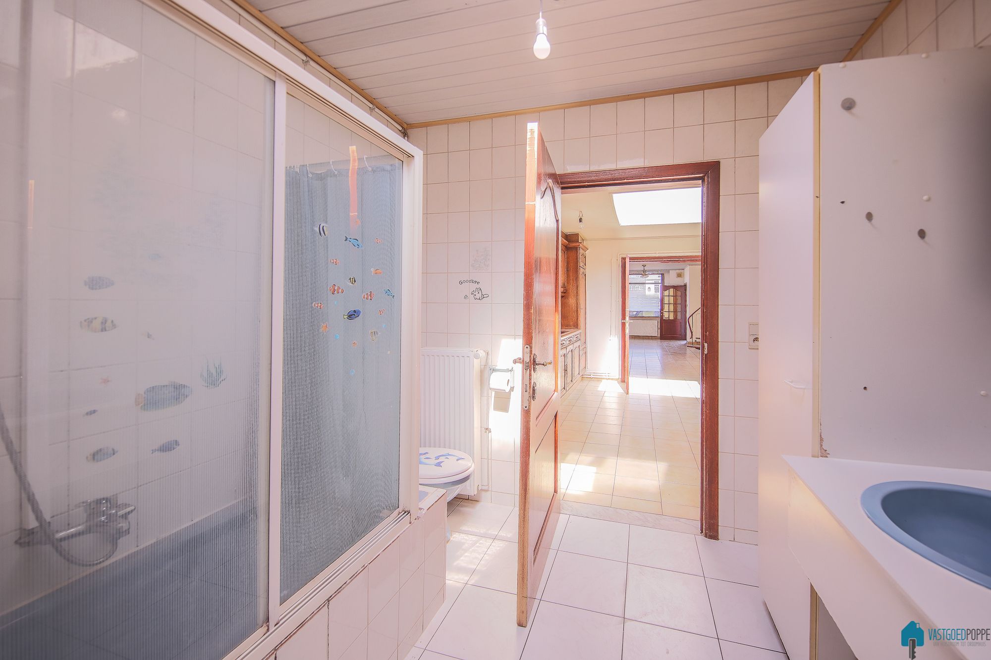 EENGEZINSWONING MET RUIME KOER – GOED GELEGEN foto 9
