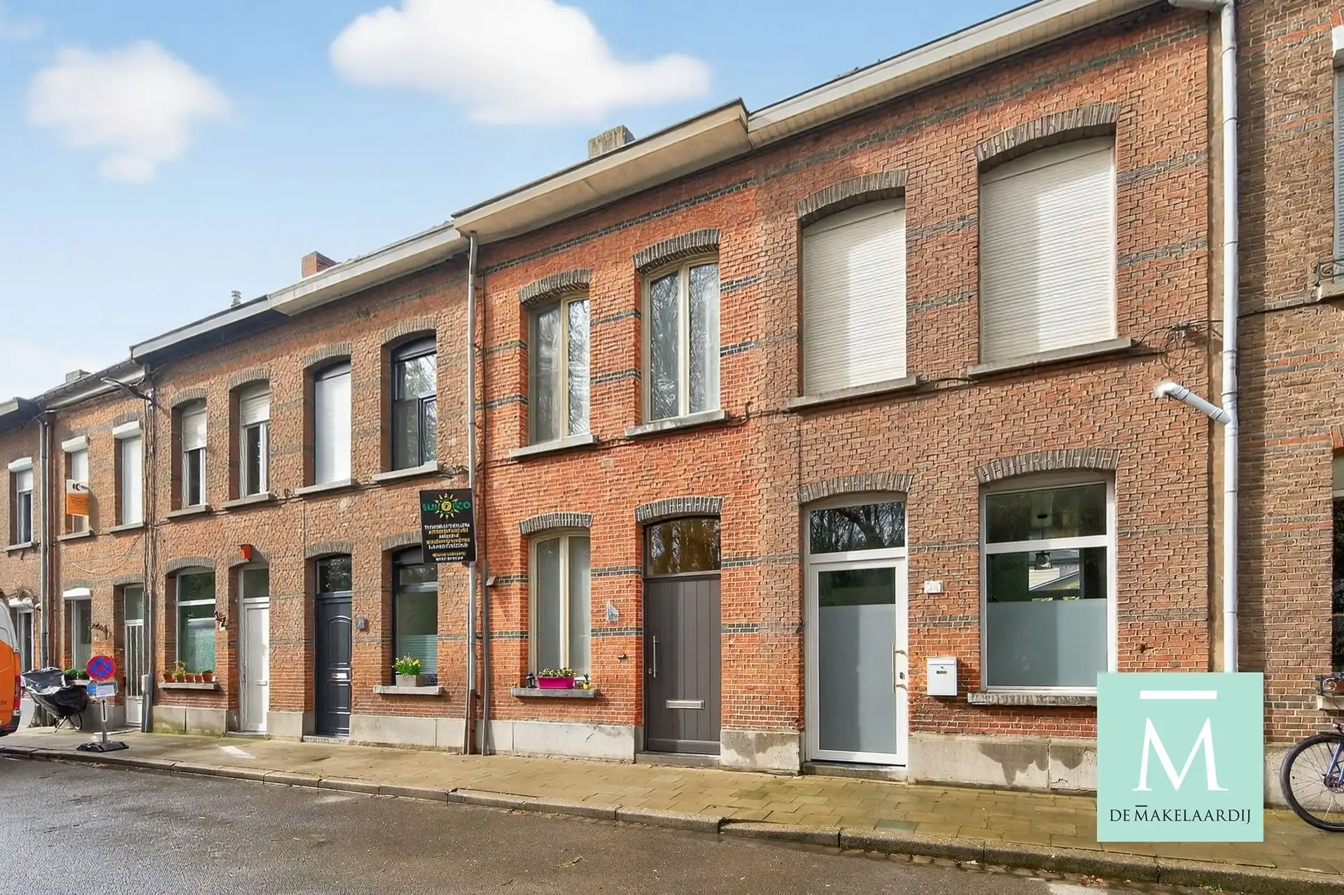 Instapklare woning met 3 slaapkamers en gezellig stadstuintje op toplocatie! foto 2