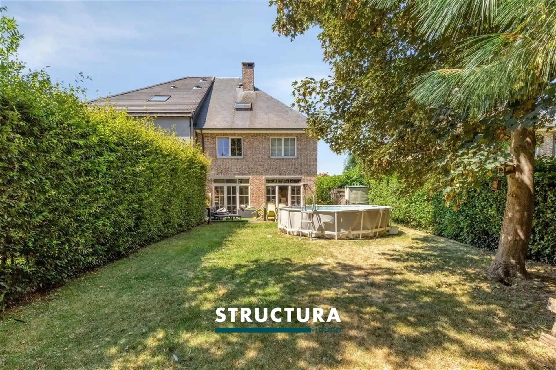 Ruime woning met 5 slaapkamers op toplocatie foto 9