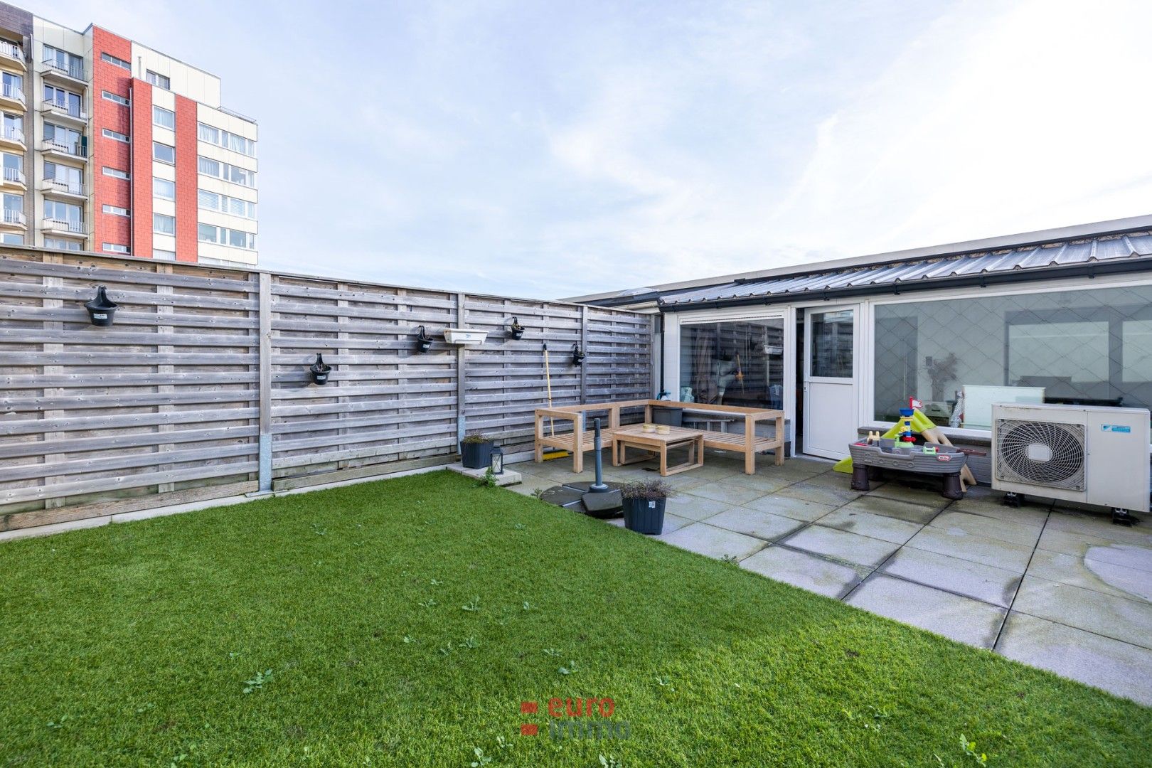 Luxueus appartement met 2 slaapkamers én zonovergoten terras! foto 9