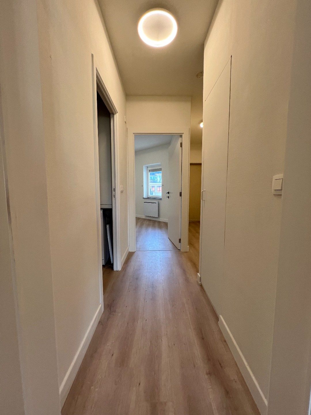 Op 50m afstand van het Sint-Baafsplein en de Korenmarkt foto 9