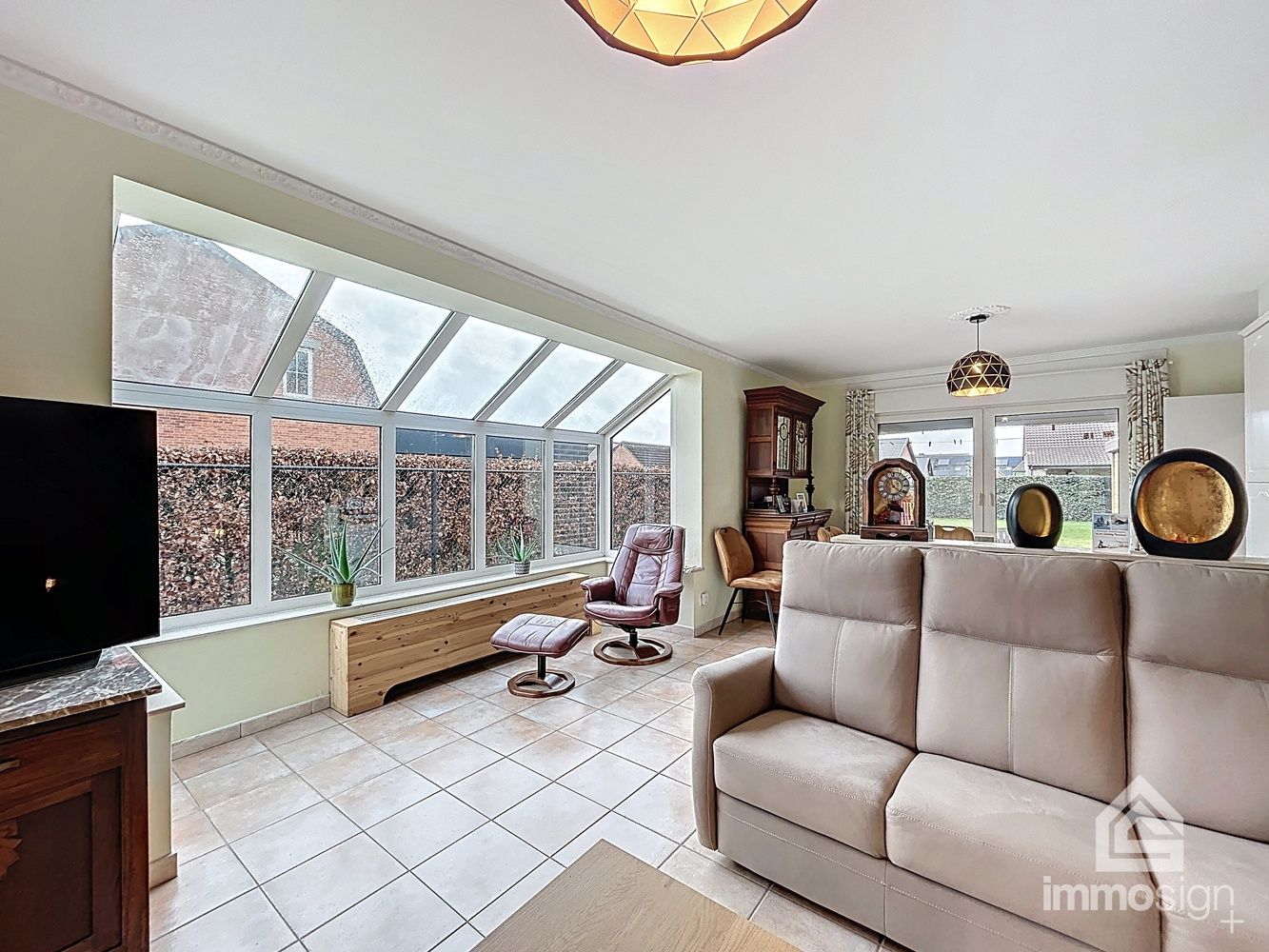 Instapklare laagbouwwoning met 2 (mgl. 3) slaapkamers en dubbele garage op een perceel van 718 m² foto 8