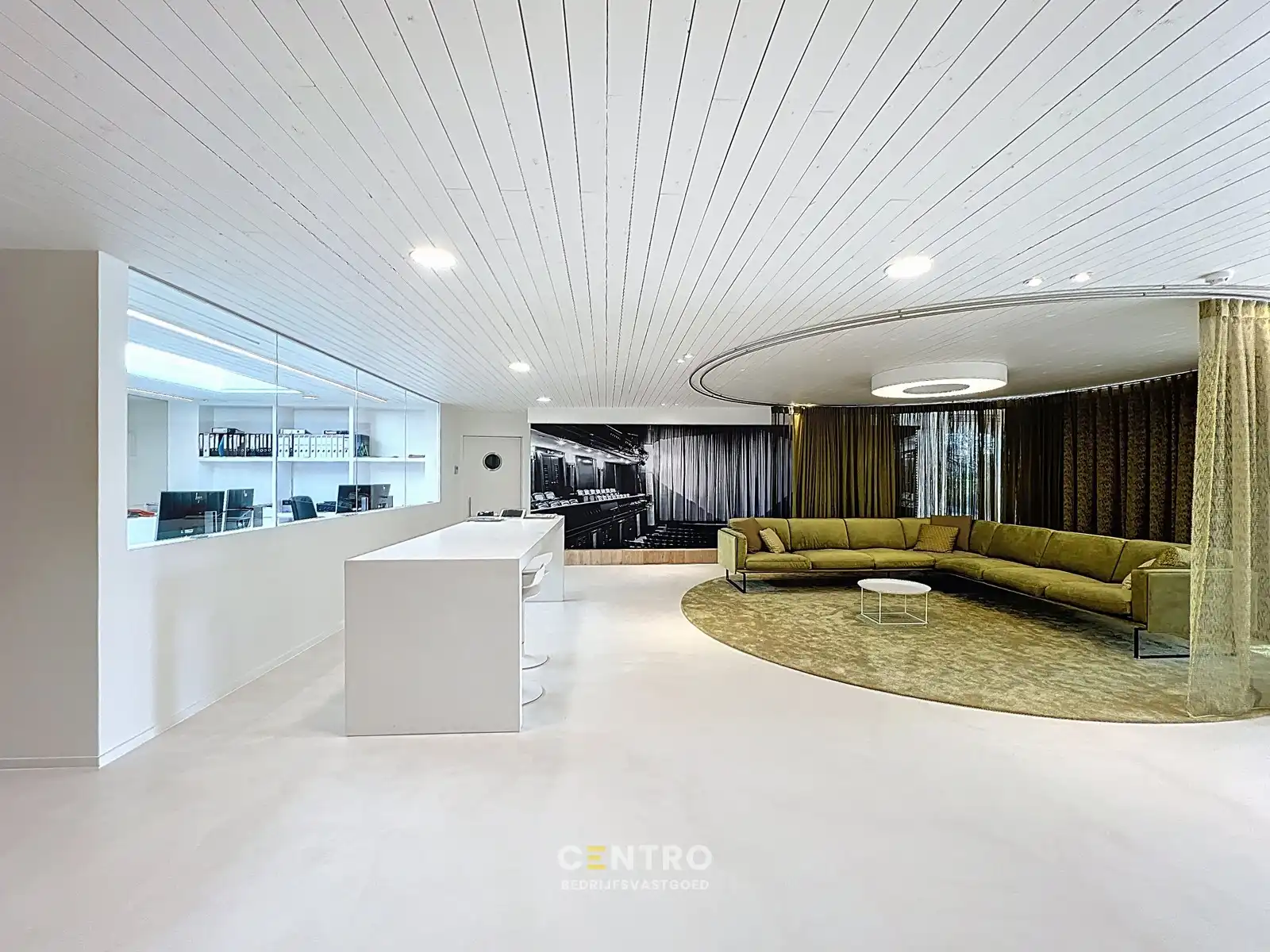 Luxueuze woning (4 slpks) + ruime showroom (of winkel, praktijkruimte, diensten, vrij beroep,...) met kantoor te Hooglede! foto 41