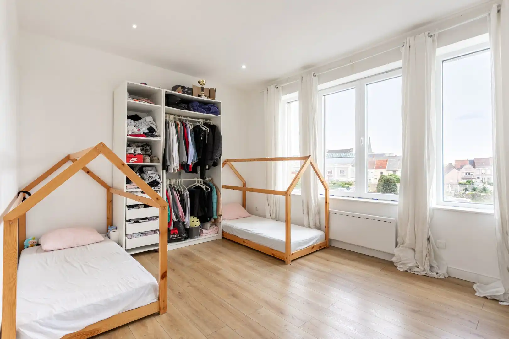 Gerenoveerde woning (EPC B) met 3 slaapkamers, 2 badkamers, tuin en garagebox te koop foto 15