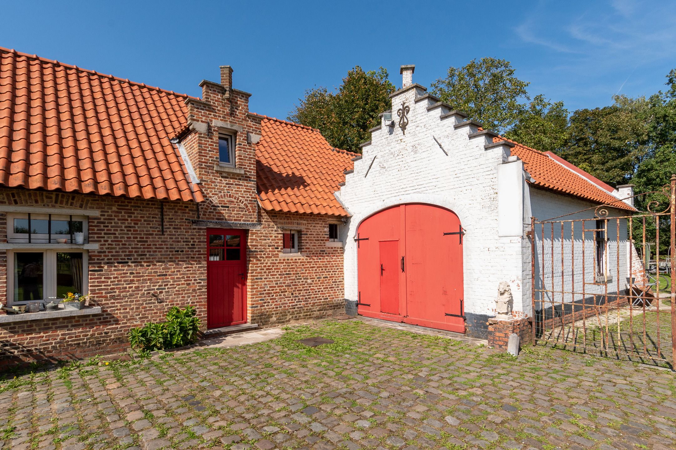 Charmante te renoveren hoeve op 11.690m² met unieke ligging! foto 4