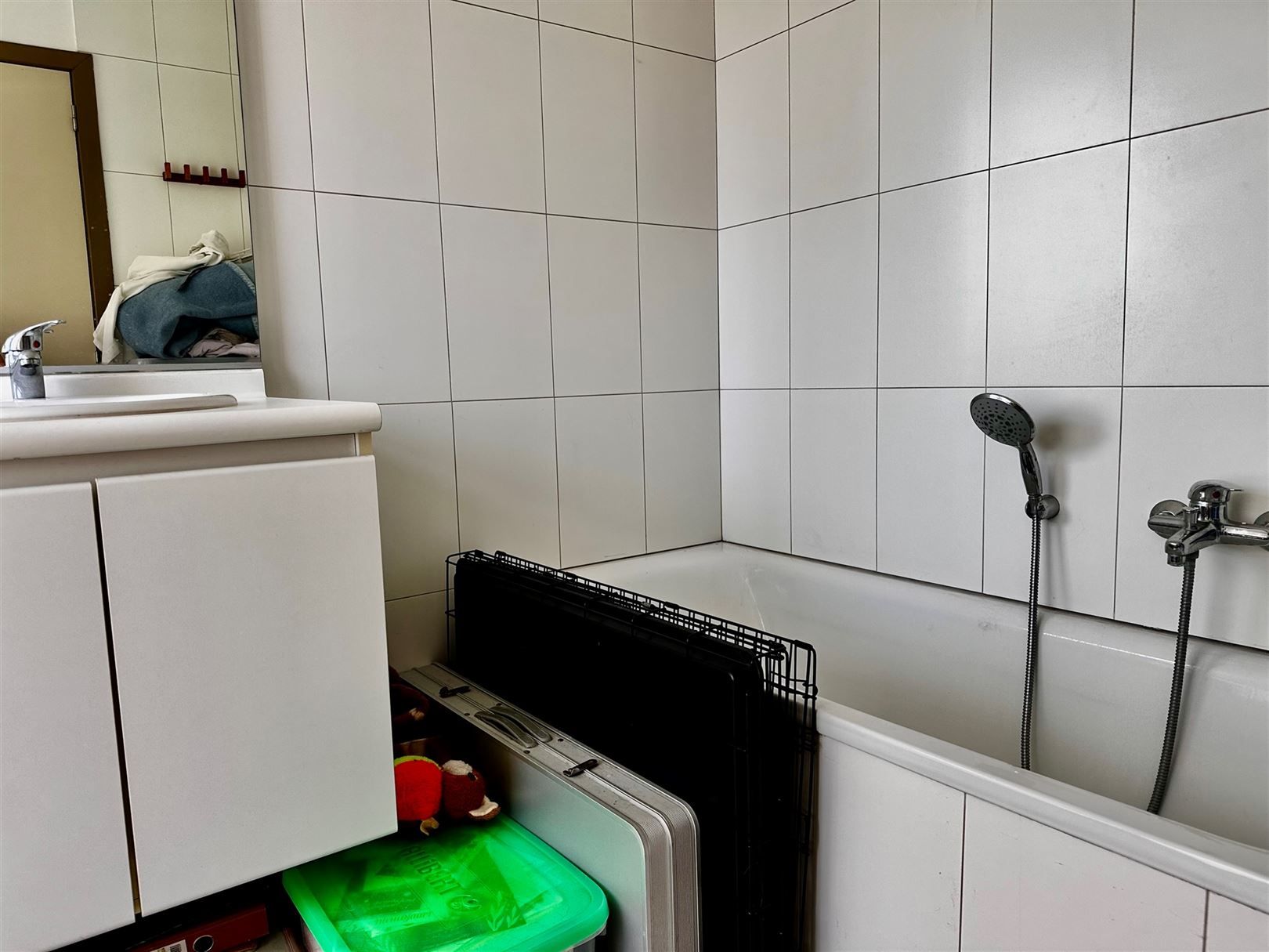 gelijkvloers app met 2 slp, tuintje en garage foto 11