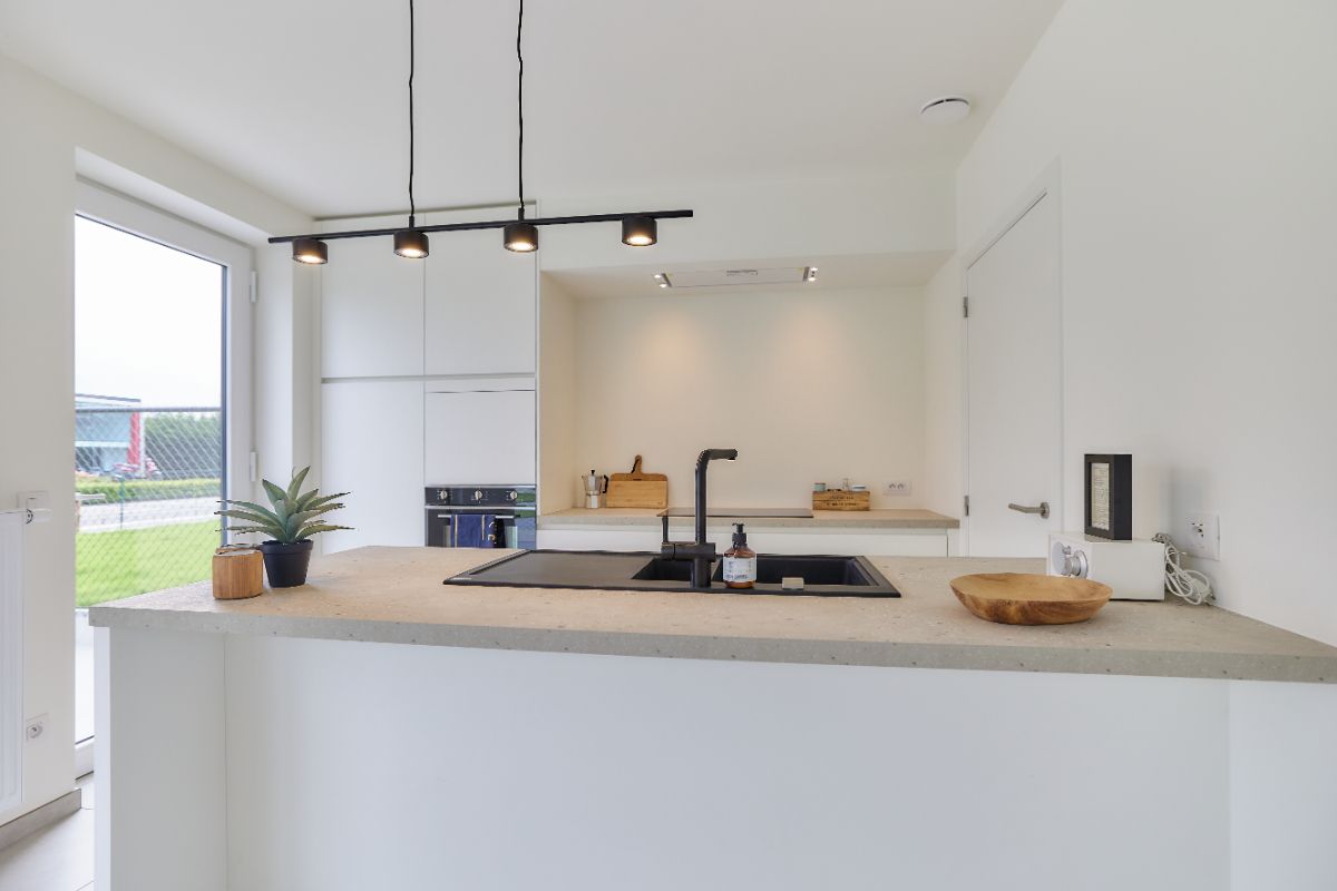 Laatste gesloten nieuwbouwwoning te Wevelgem foto 3