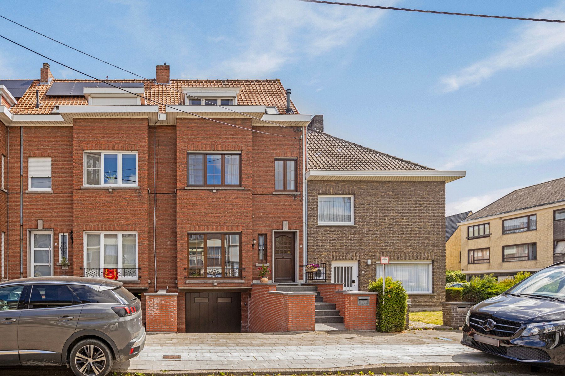 Goedgelegen burgerwoning in residentiële buurt Sint-Pius ! foto 4