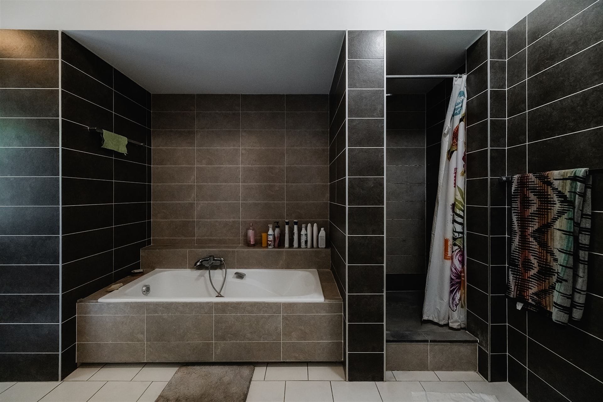 Uitzonderlijk appartement met tuin foto 13